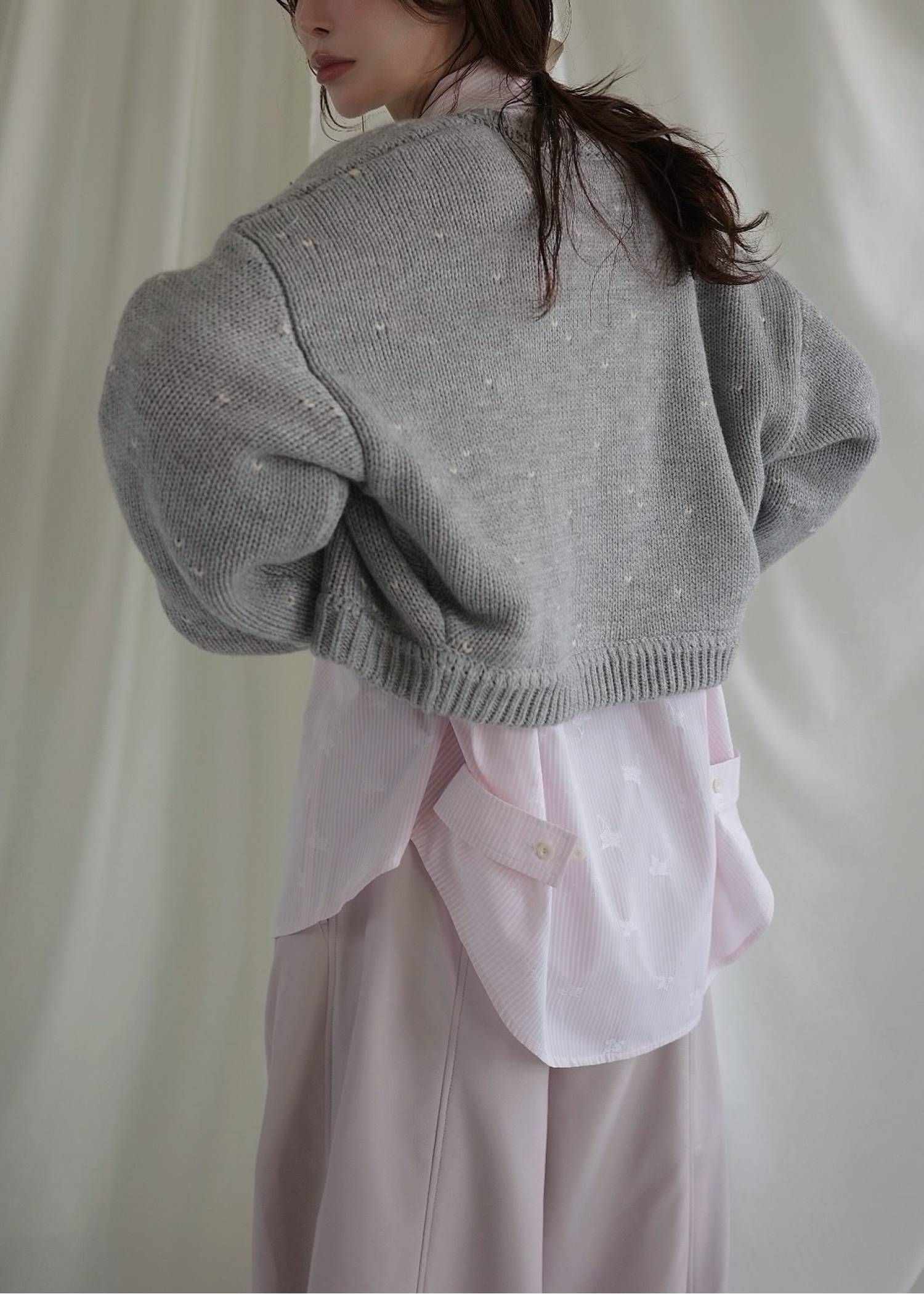【ショート】ハートドット リバーシブルカーディガン (グレー×ベビーピンク) short heart dot jacquard reversible knit cardigan (gray×baby pink) /  26SS