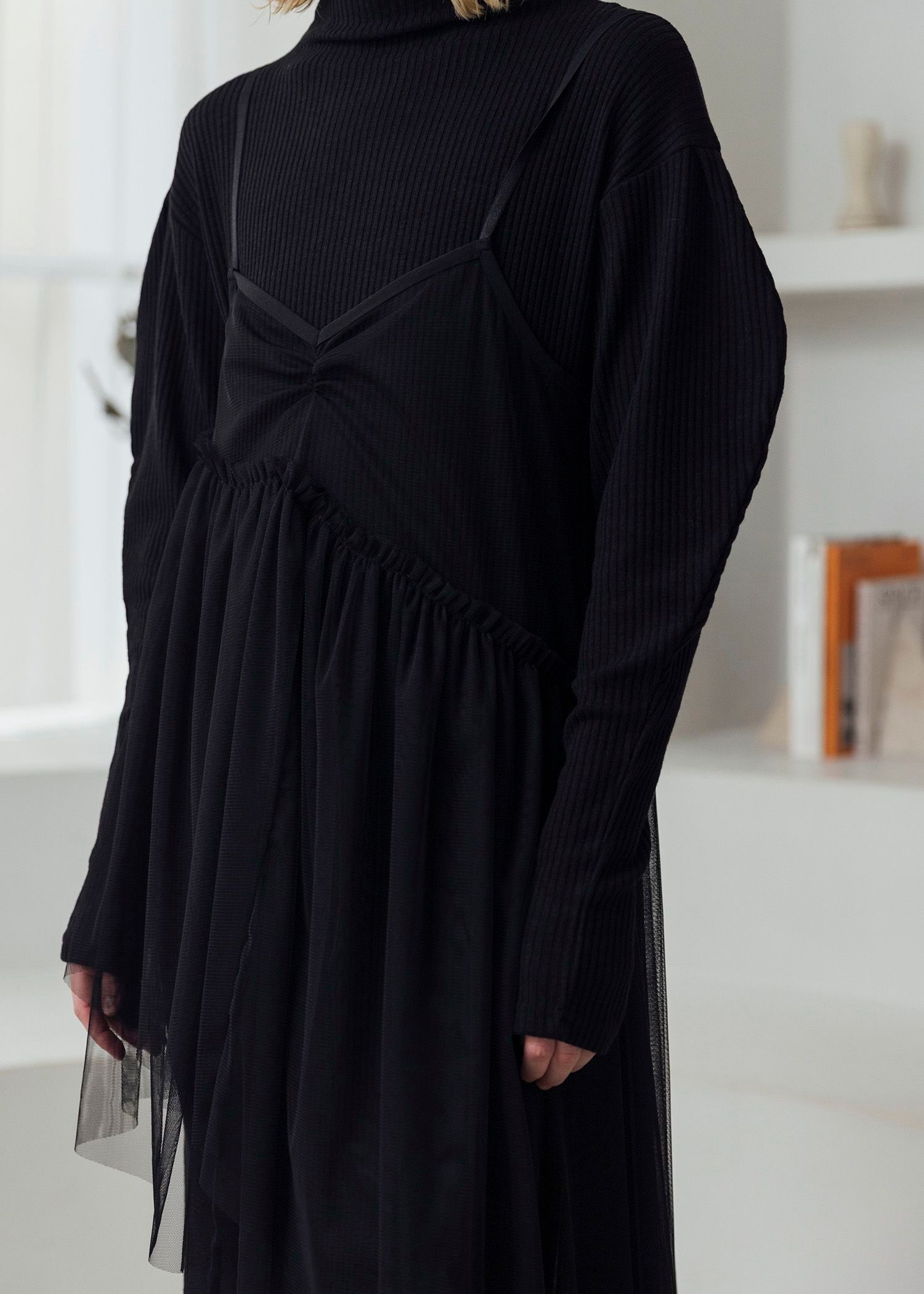 asymmetry layered tulle cami OP / アシンメトリー レイヤードチュールキャミワンピース (ブラック) / 25AW /