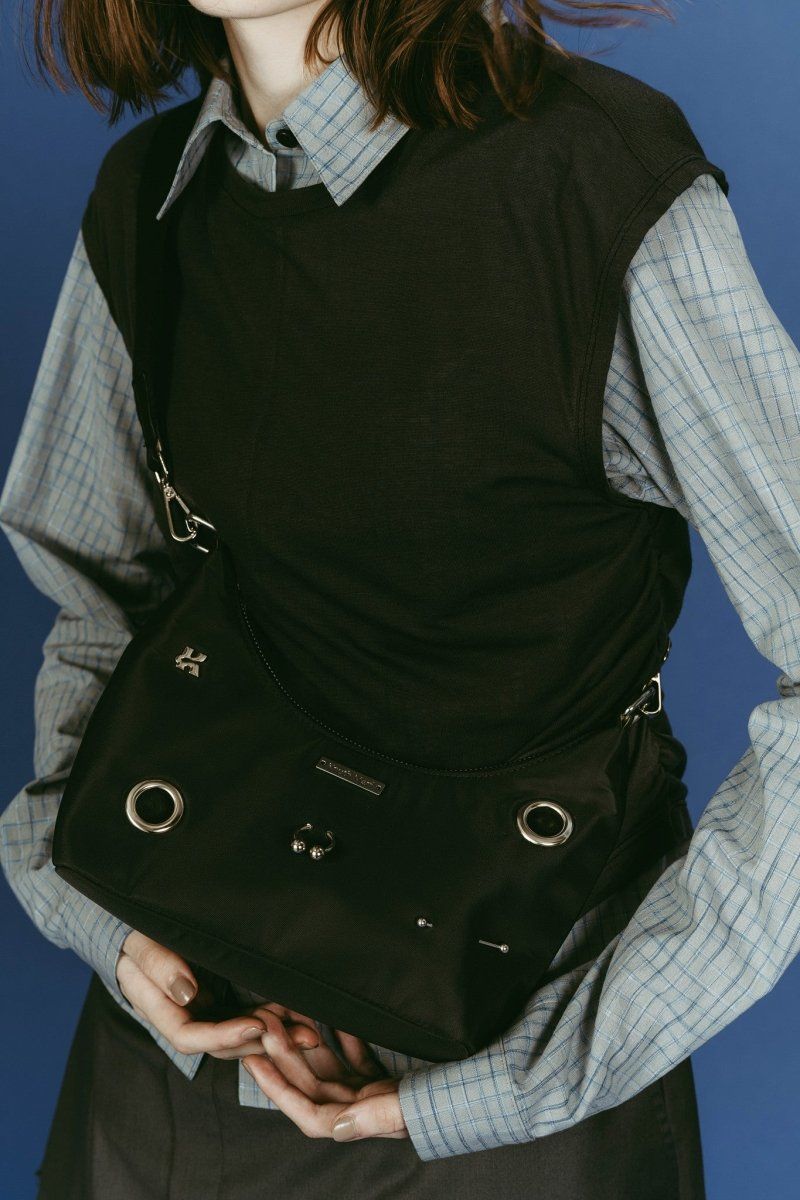 pierce mini bag (Black) / ピアスミニバッグ (ブラック) / 26SS