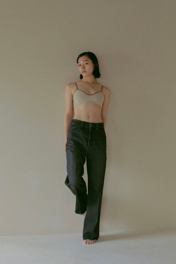 【YANUK × CASA FLINE】CENTER PRESS STRAIGNT DENIM / センタープレスストレートデニム (ブラック) 美脚 / オーガニックコットン / 体型カバー
