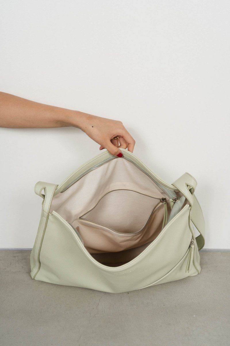 front zip pocket shoulder bag / フロントジップポケット ショルダーバッグ (ライムグリーン)