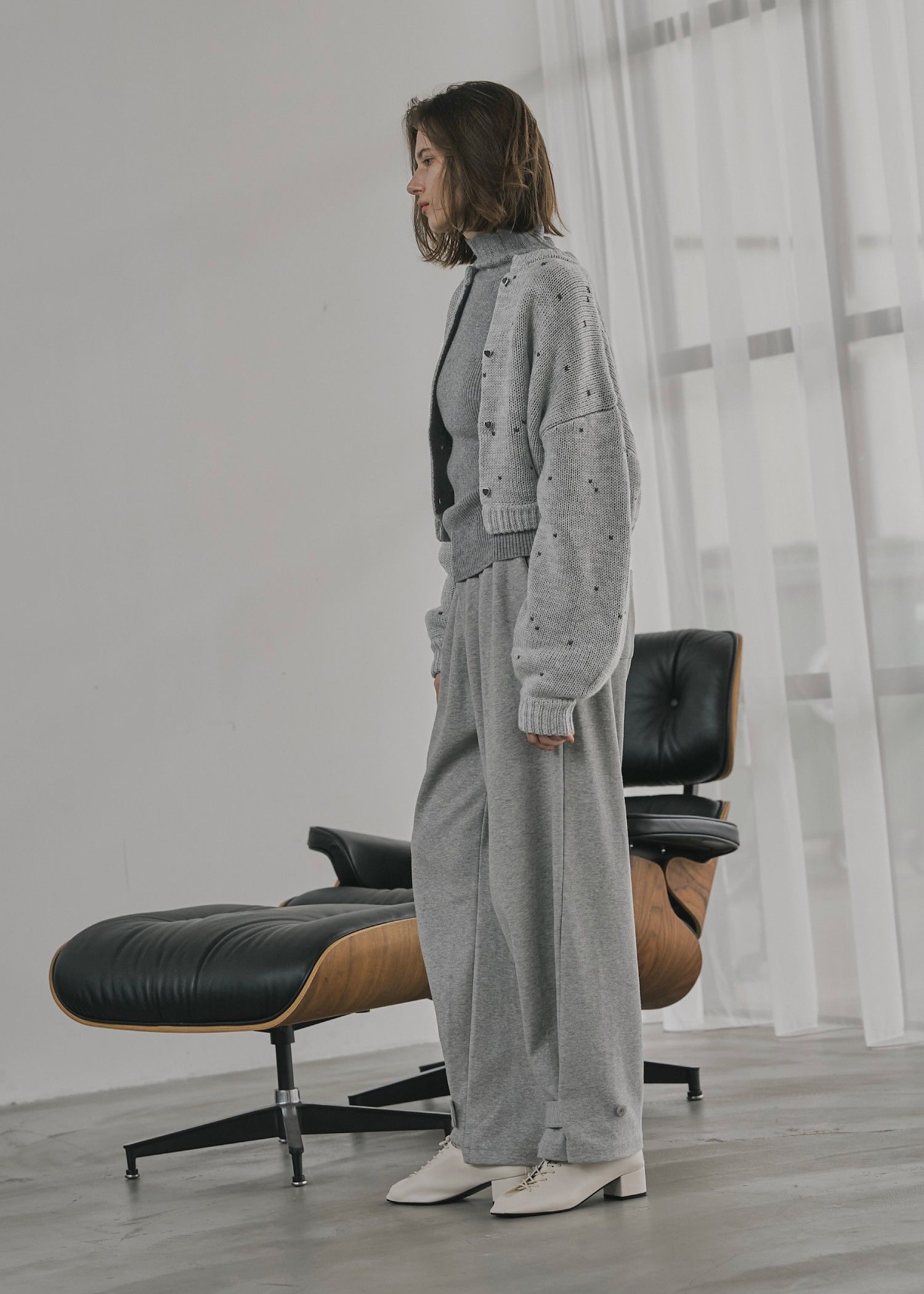 heart dot jacquard reversible cropped knit cardigan / ハートドット ジャガード リバーシブルクロップドカーディガン (グレー×チャコール) / 25AW