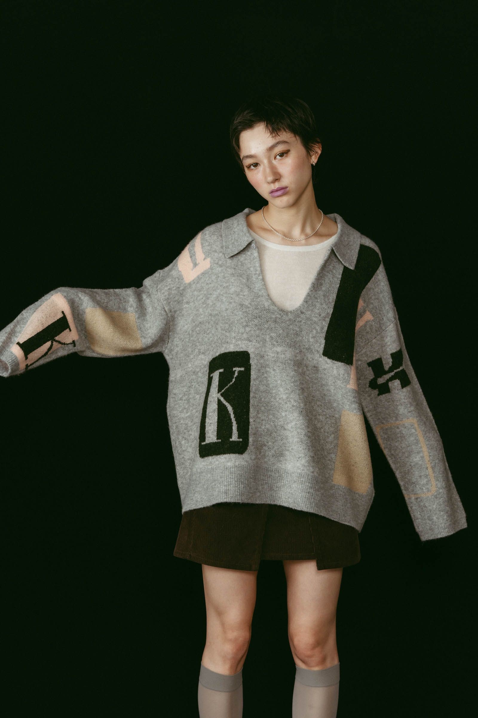 K design knit pullover(unisex) / Kデザイン ニットプルオーバー (グレー) / 25AW