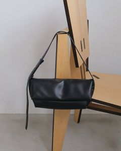 エコレザーラップバッグ (ブラック) Ecoleather Wrap Bag (Black) / 26AW 【6月29日まで期間限定予約】