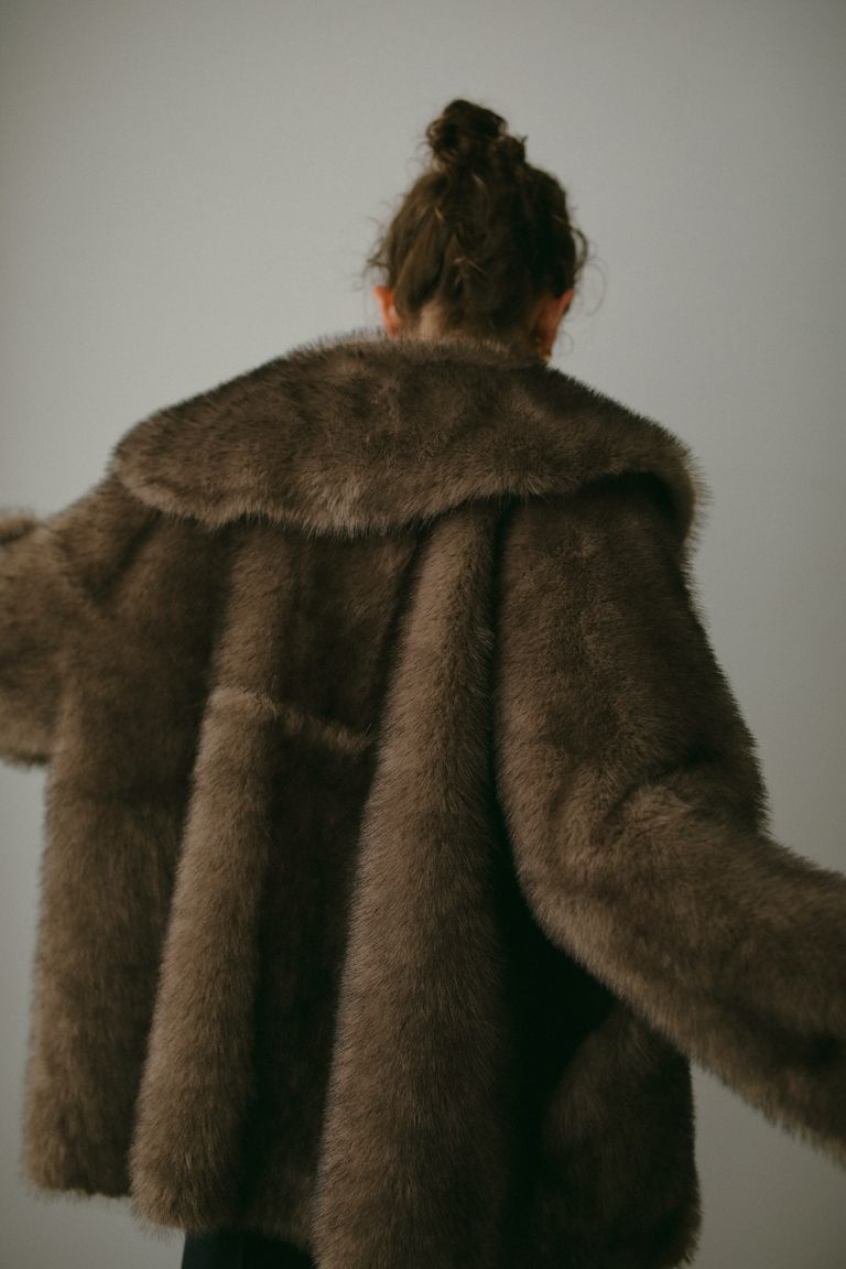 THINK FUR - Fox Like Fur Reversible Jacket (ブラウン) | Sir online  