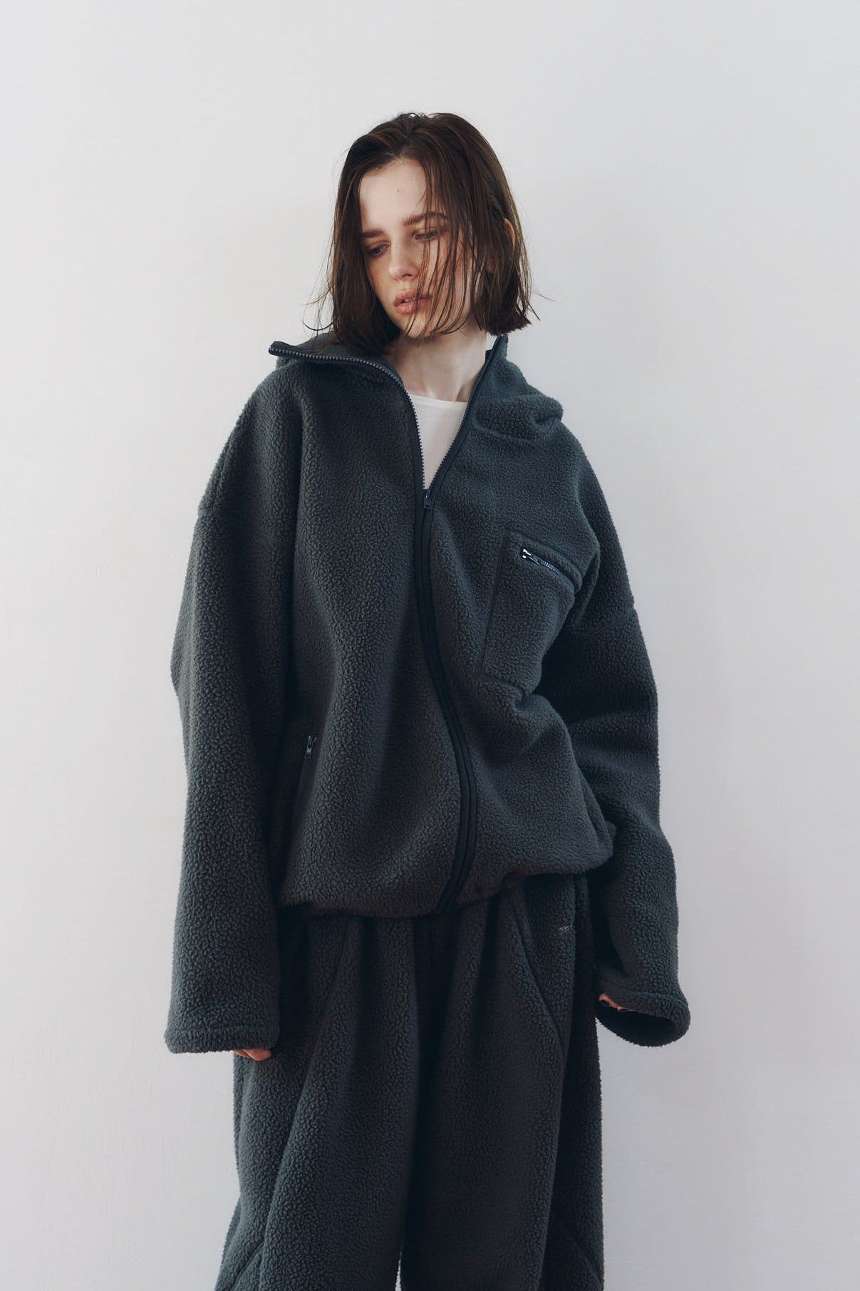 カーブジップ ボアフーディ (グレー) curved zip boa hoodie(unisex) (Gray) / 26AW