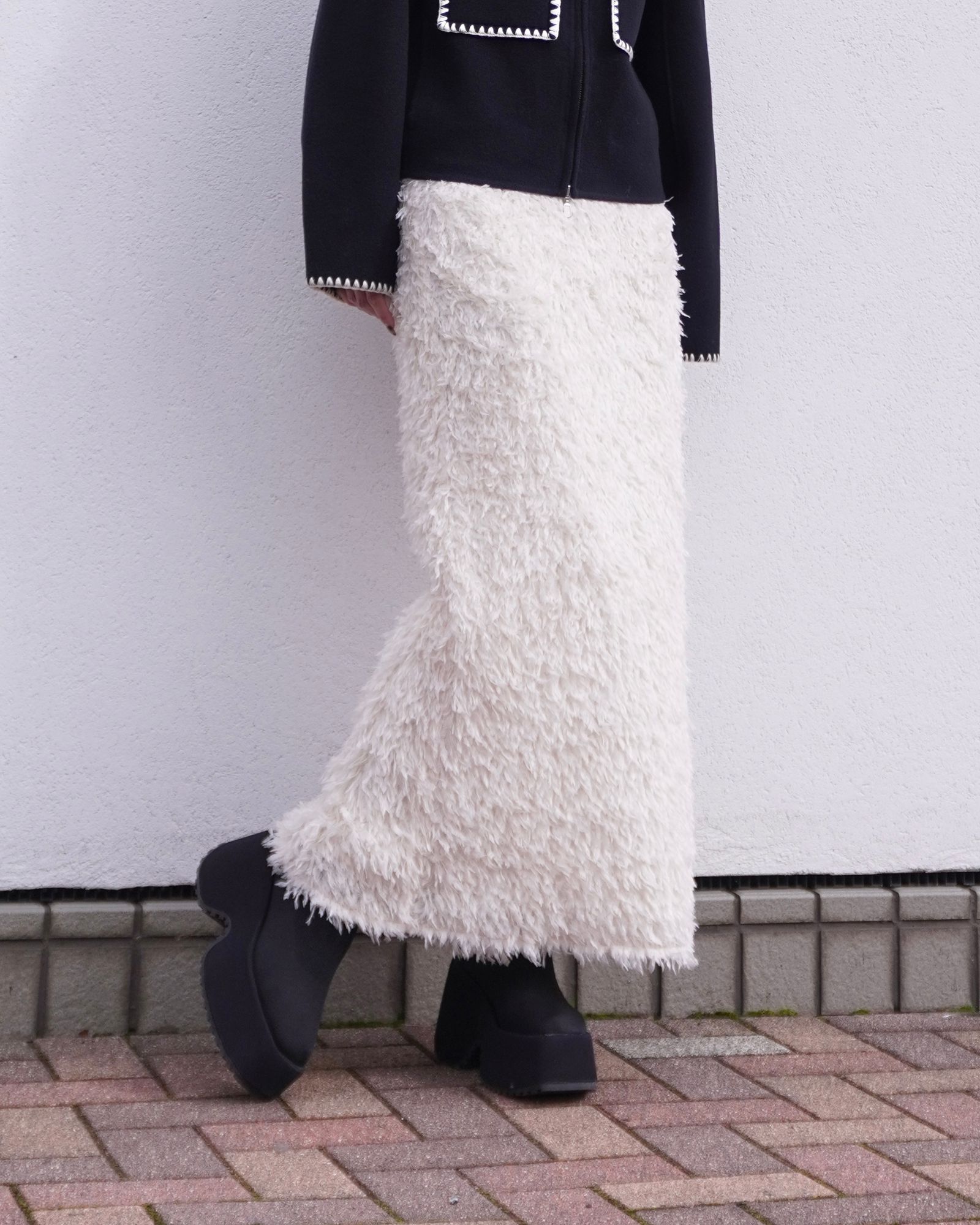 Feather slit skirt / フェザースリットスカート (ホワイト) / 25AW