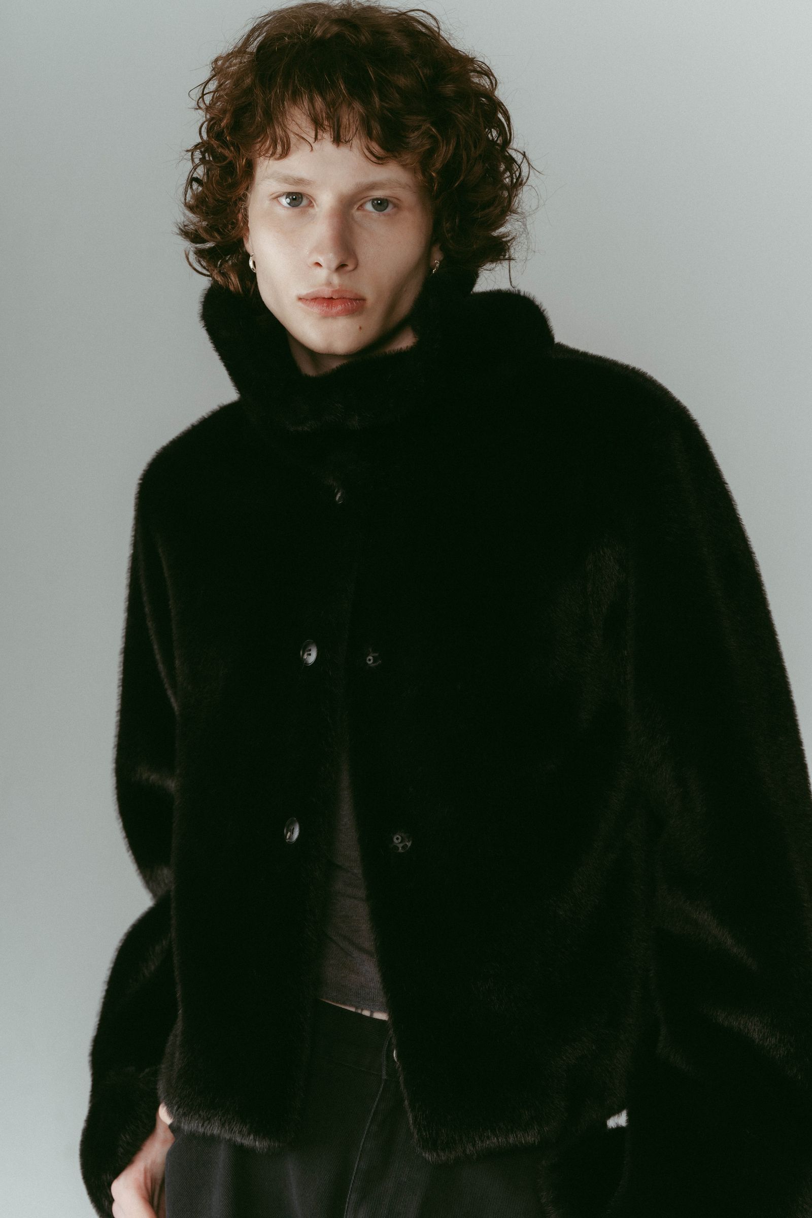 point collar fur coat / ポイントカラー ファーコートジャケット (ブラック) / 25AW