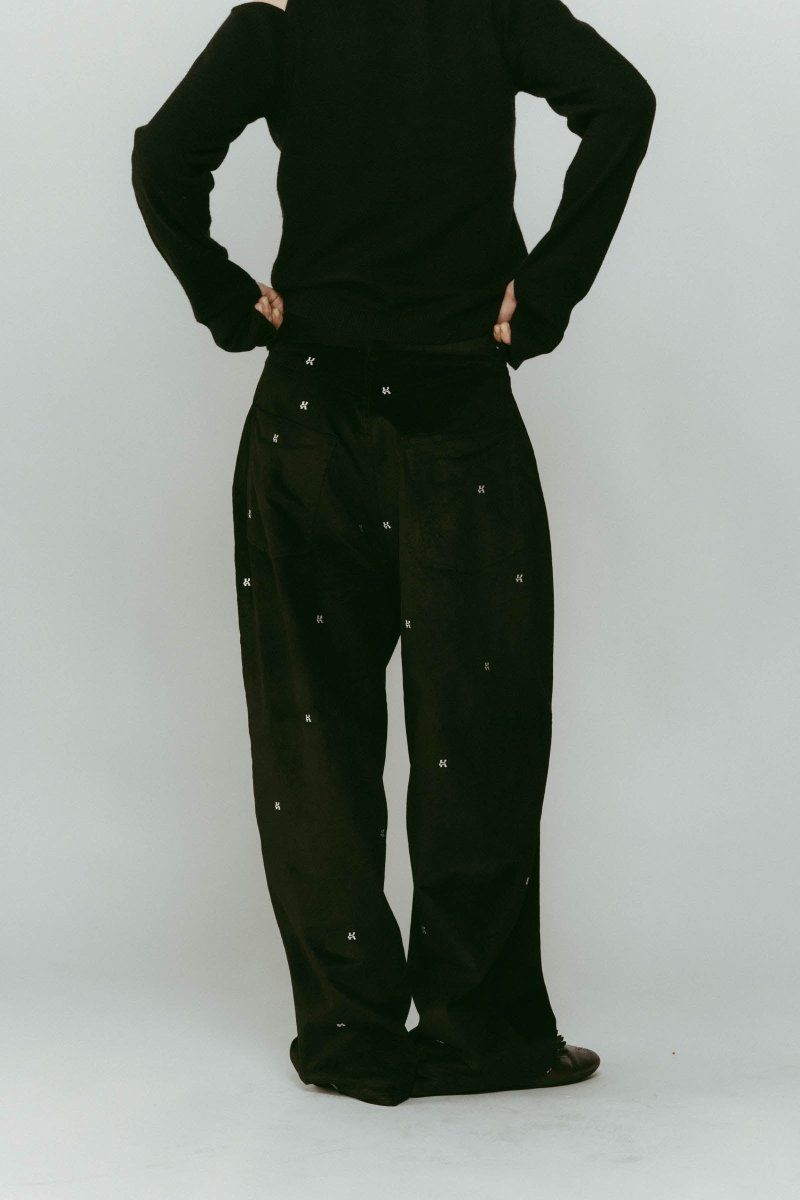 K motif velveteen pants(unisex) / Kモチーフ ベルベットパンツ (ブラック) / 25AW