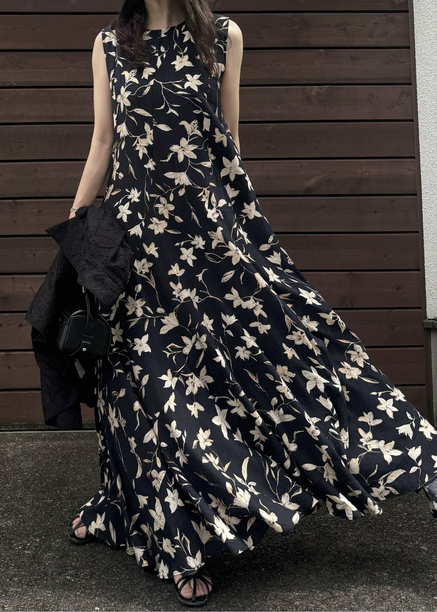フラワーパッチワークワンピース (ブラック) flower panel patchwork flare OP (Black) /  26SS