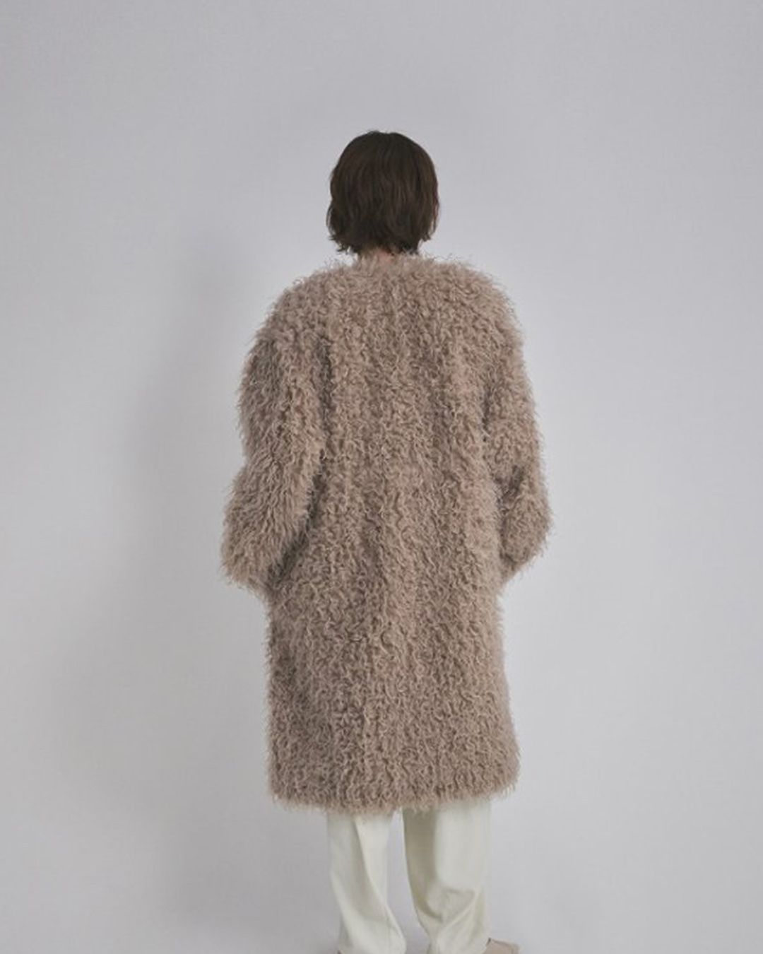 【先行予約】【26TH-17】カーリーファーコート (グレージュ) Curly Fur Coat (Graige) /  エコファー  /  フェイクファー 【受注期間6/14 23:59まで】