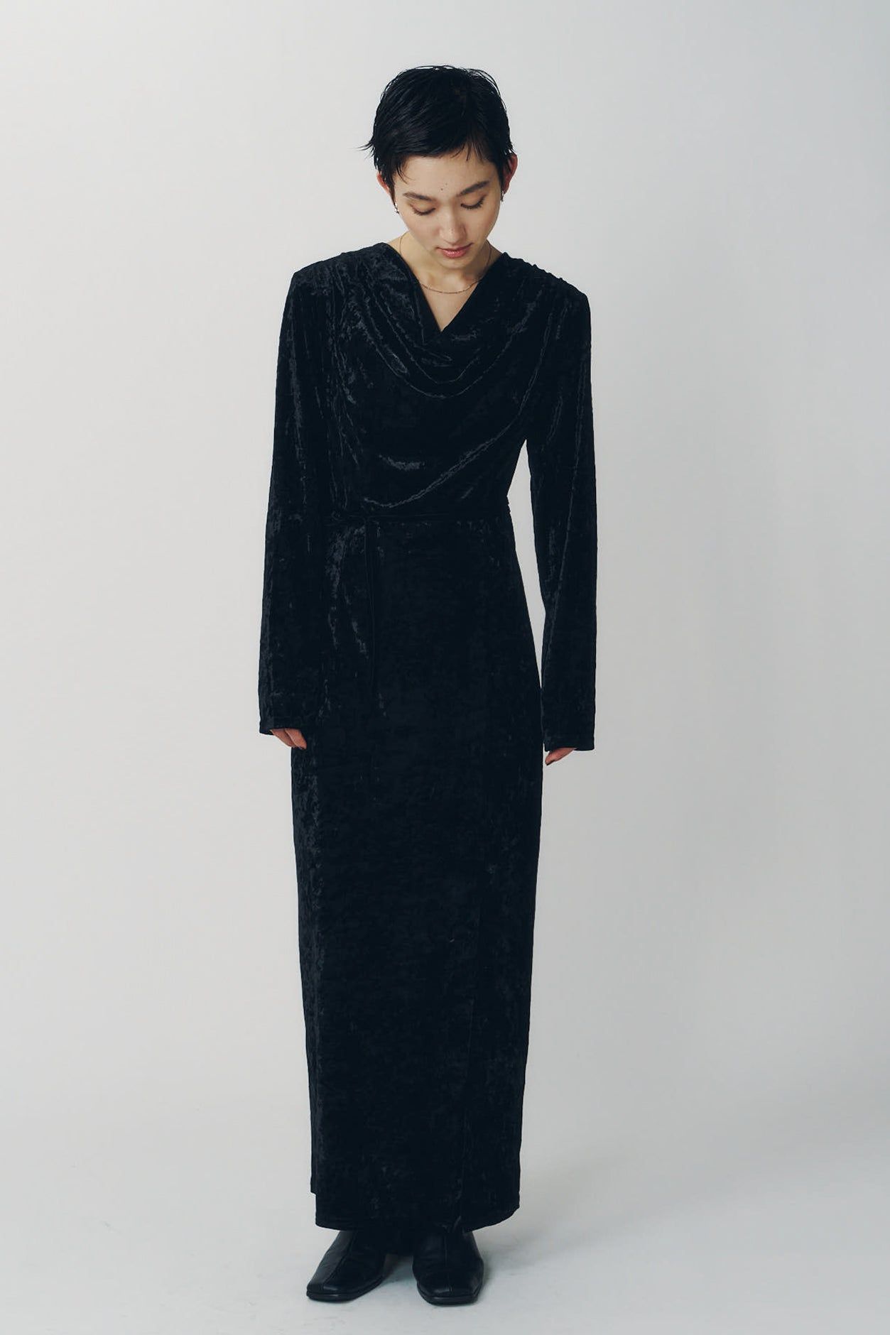 2ウェイ ベロアドレープドレス (ブラック) 2way draped velour dress (Black) / 26AW
