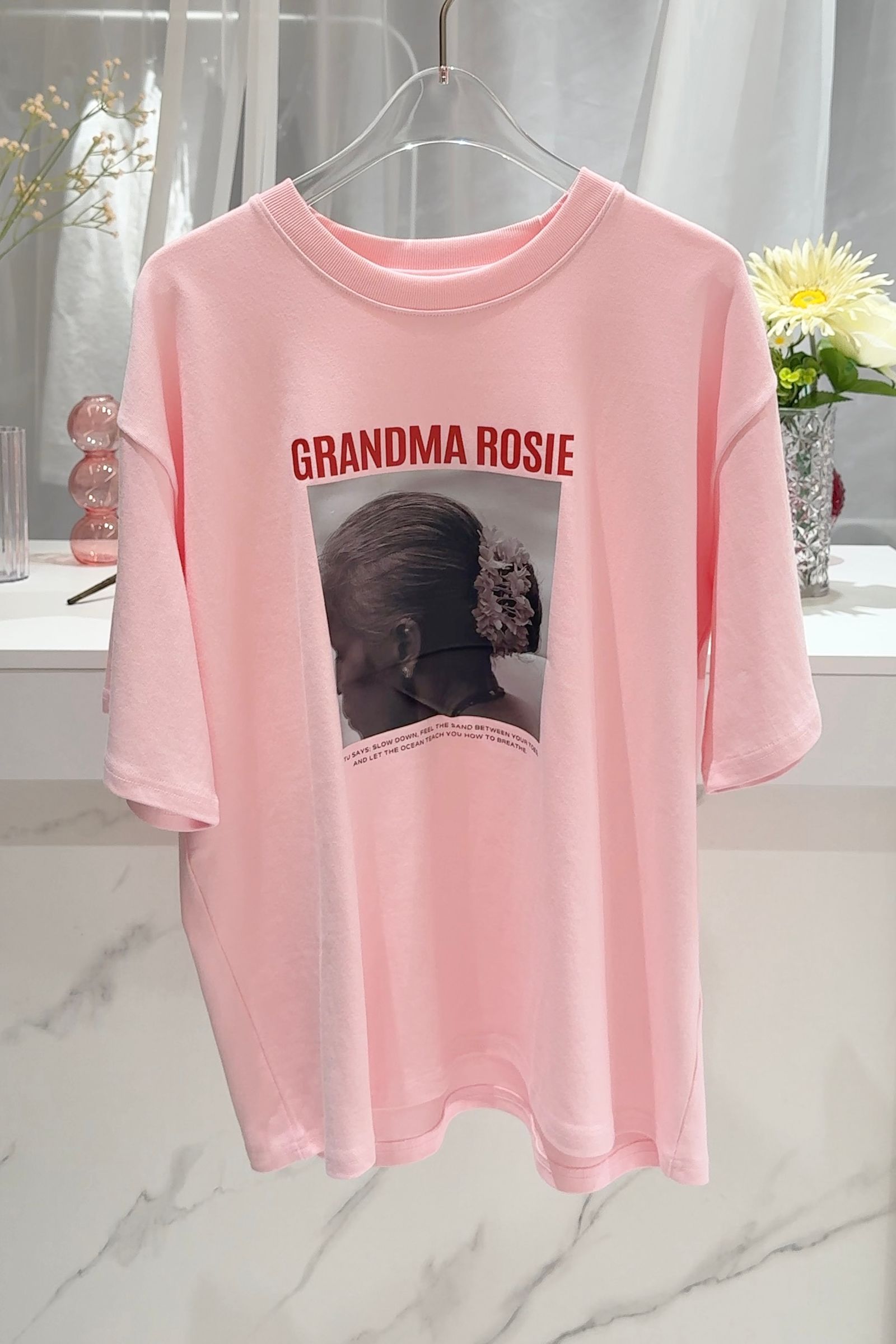 CAVEZA ROSSO - フォトTシャツ (ピンク) GRANDMA ROSIE Photo T-shirt