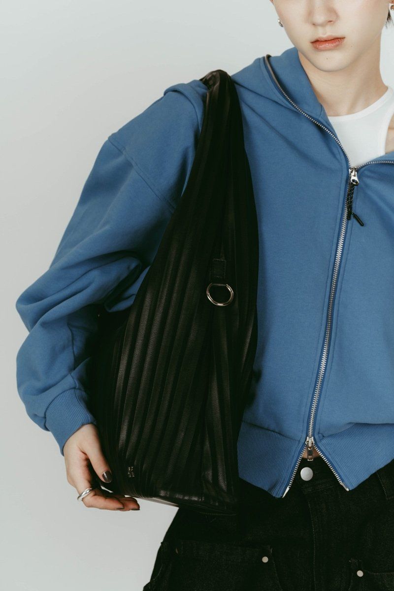 leather pleats bag (Black) / レザープリーツバッグ (ブラック) / 26SS
