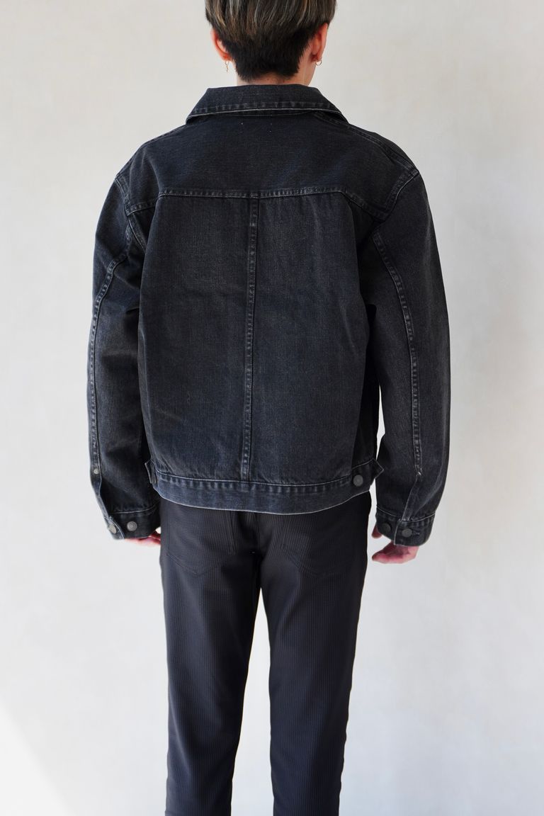 176cm 64kg 着用:M