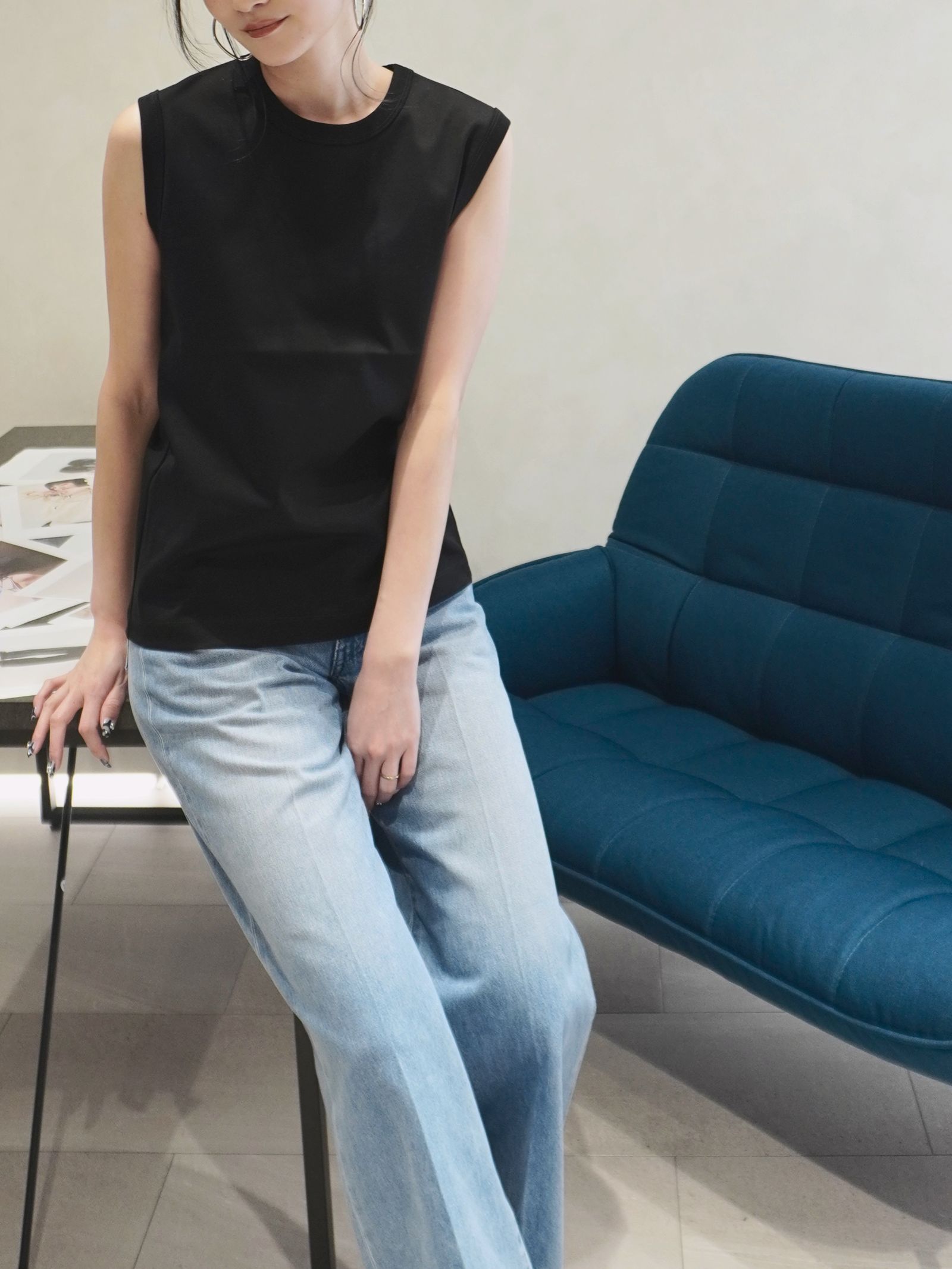 【25SS】REFINA SLEEVELESS T-SHIRT / リフィナスリーブレスTシャツ (ブラック)