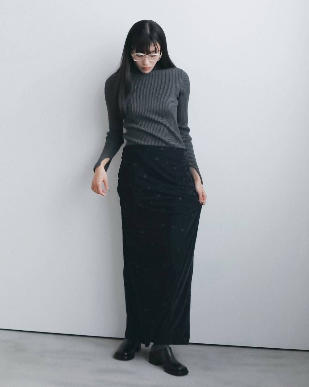 スリットタートルニット (チャコールグレー) Slit Turtle Knit (Charcoal gray) / 26AW 【6月29日まで期間限定予約】