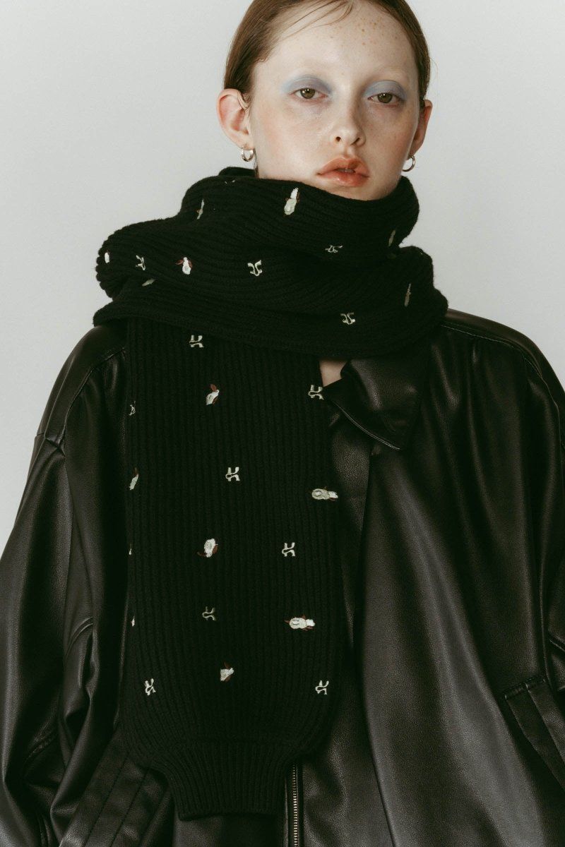K motif muffler / Kモチーフマフラー (ブラック) / 25AW