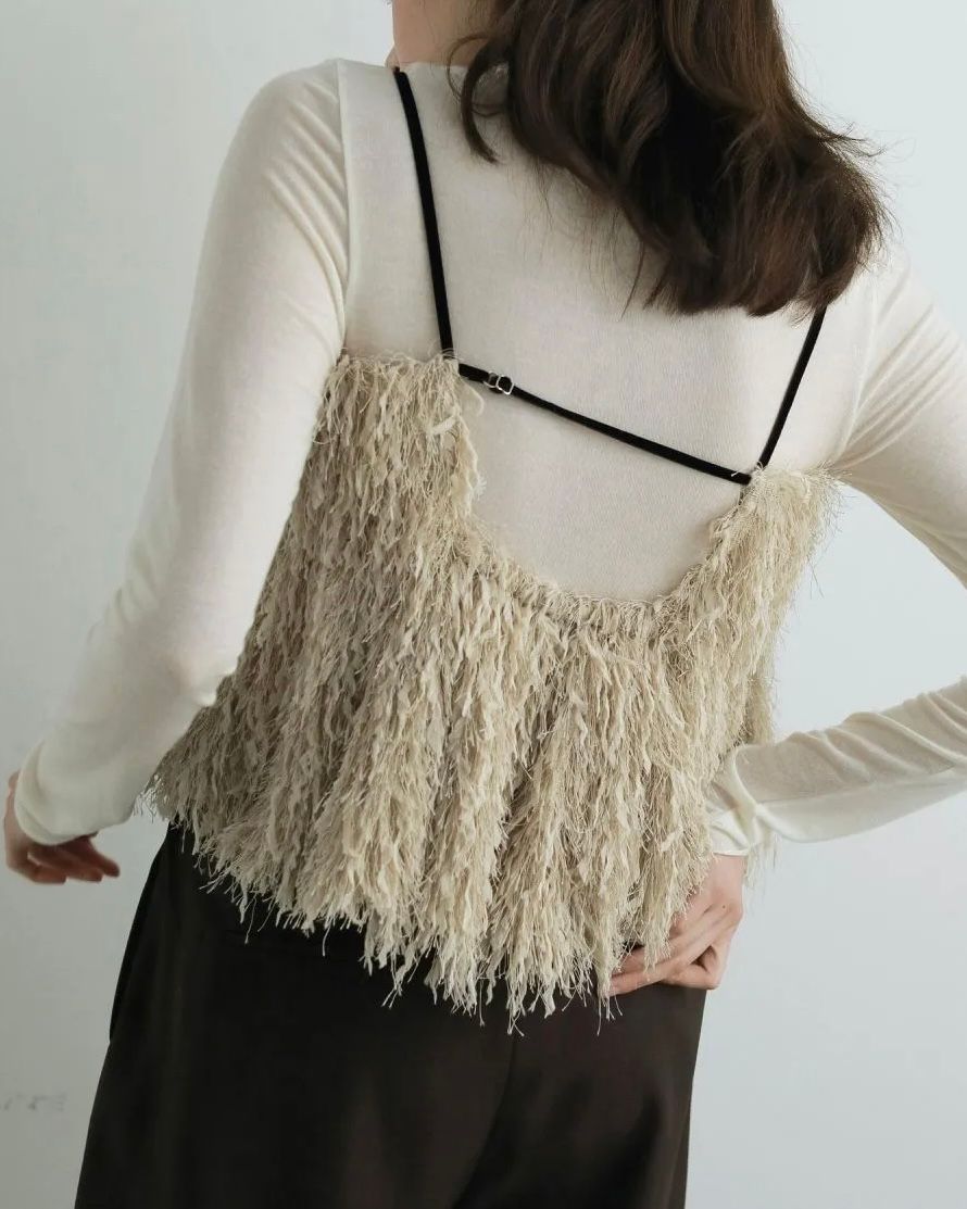 【25AW】Backopen Feather Camisole / バックオープン フェザーキャミソール (ベージュ)