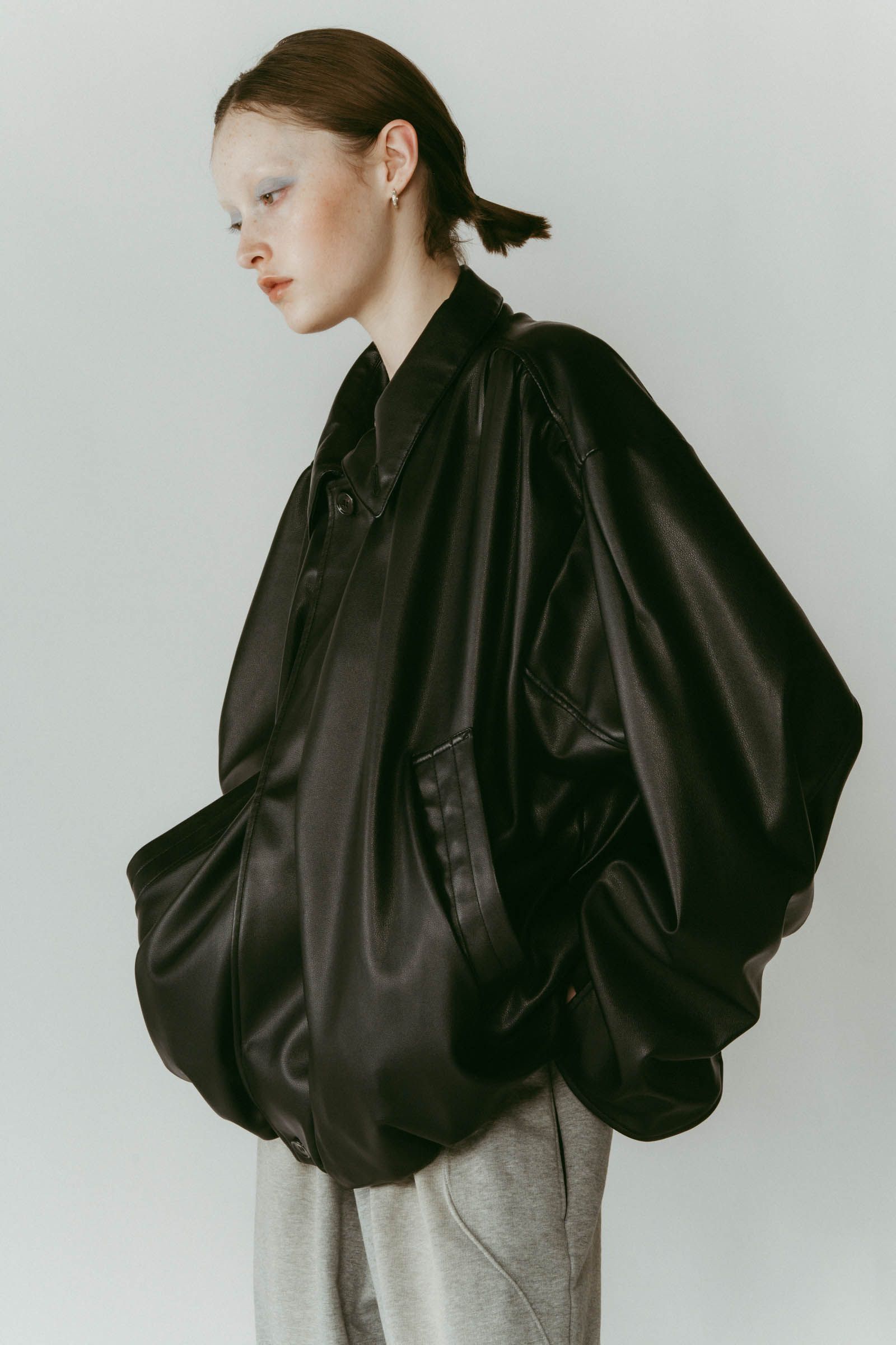 voluminous leather jacket(unisex) / ボリュームレザージャケットブルゾン (ブラック) / 25AW