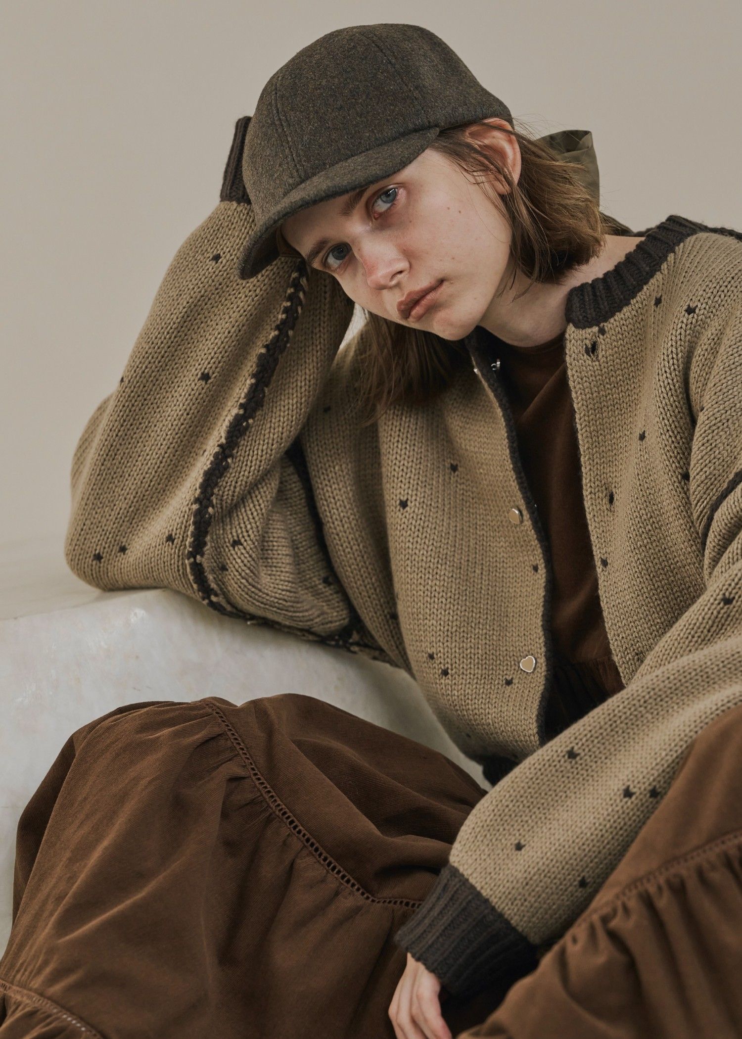 heart dot jacquard reversible cropped knit cardigan / ハートドット ジャガード リバーシブルクロップドカーディガン (ブラウン×モカ) / 25AW