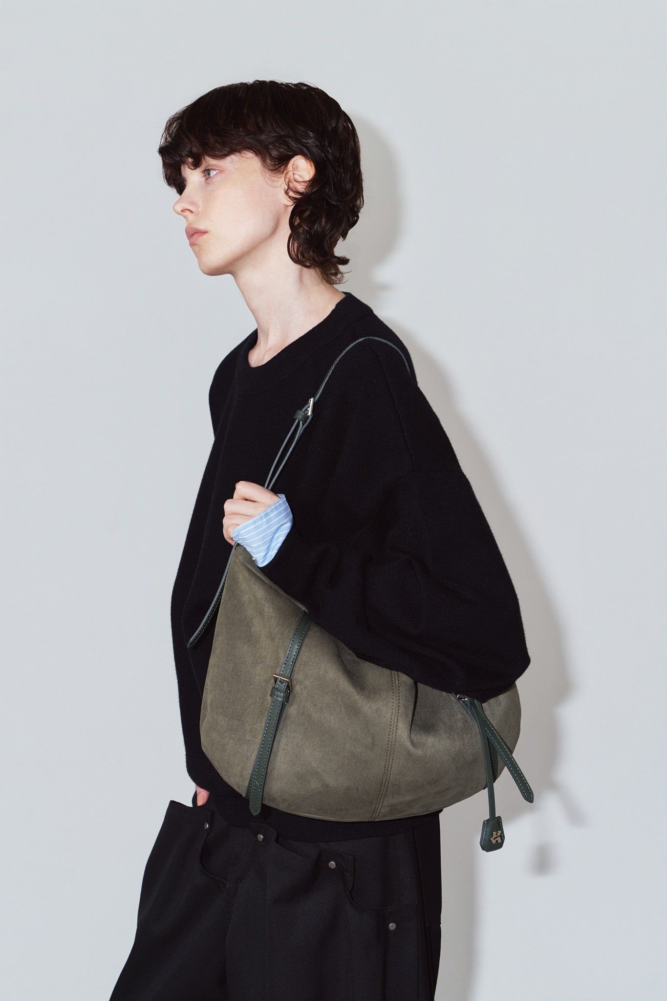スエード ムーンバッグ (カーキ) suede moon bag (Khaki) / 26AW