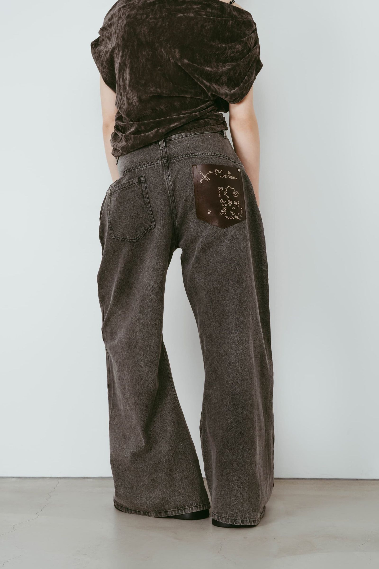 ワイドベルボトムデニムパンツ (グレー) wide bell-bottom denim pants (Gray) /  26SS