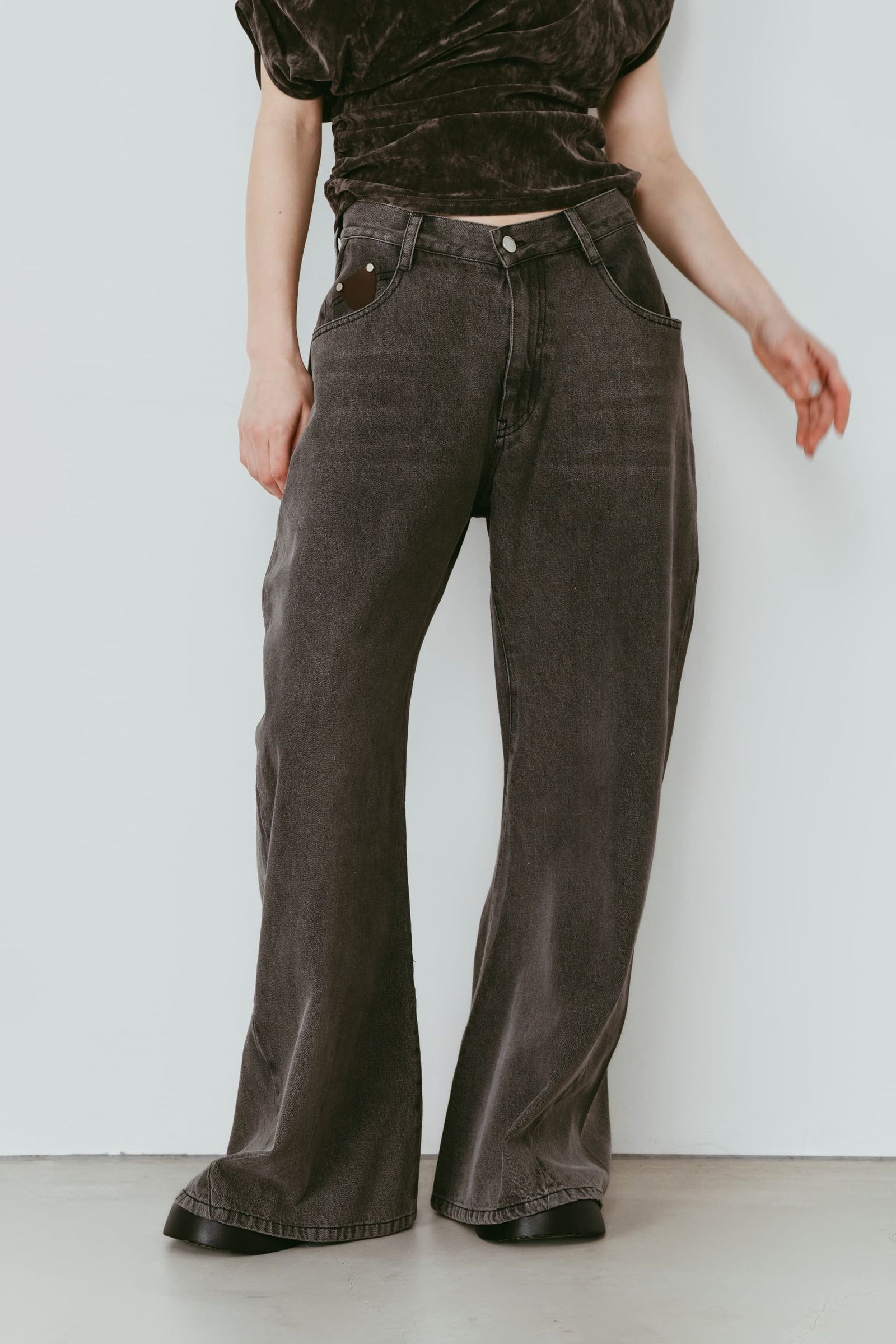 ワイドベルボトムデニムパンツ (グレー) wide bell-bottom denim pants (Gray) /  26SS