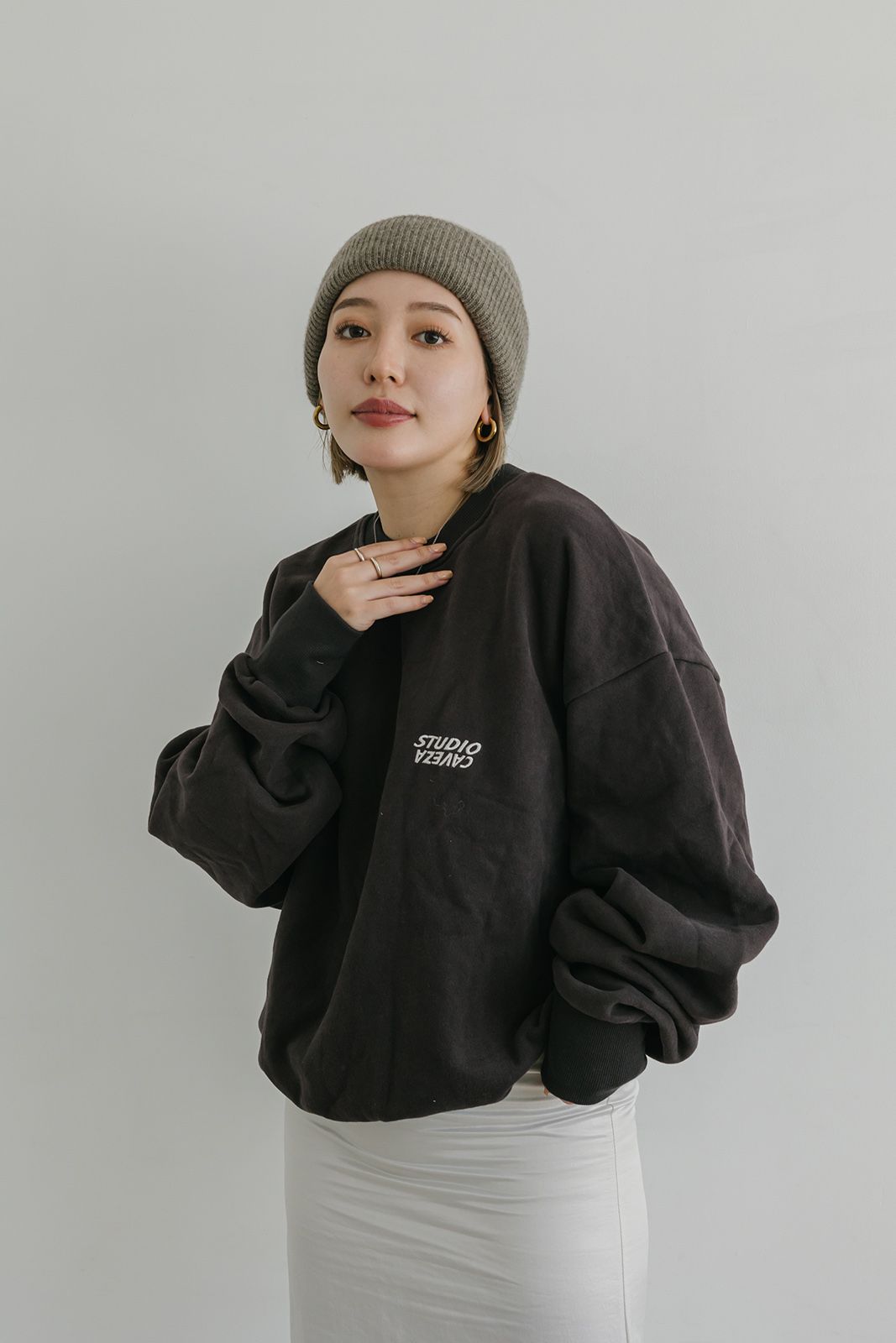【再販売】STUDIO CAVEZA スウェットトップス (ブラウン)