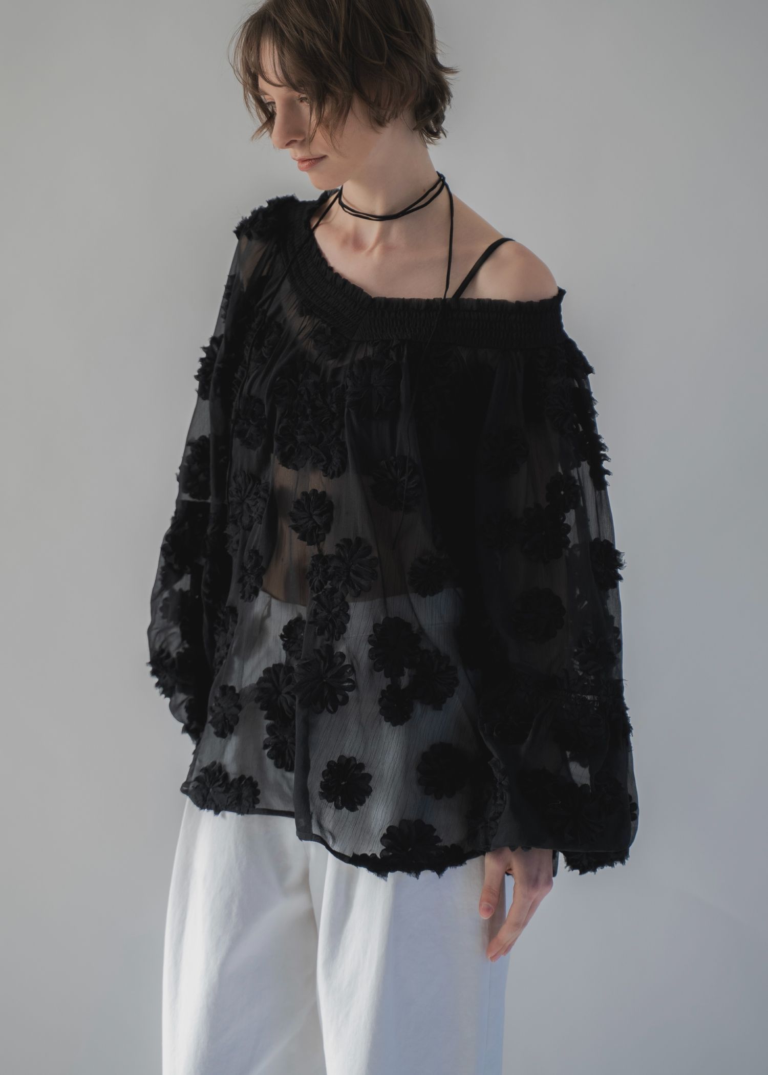 flower motif sheer BL (Black) / フラワーモチーフシアーブラウス (ブラック) / 26SS