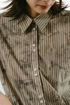 stripe label nosleeve shirt / ストライプ ラベル ノースリーブ シャツ (ストライプグレージュ) / 25SS