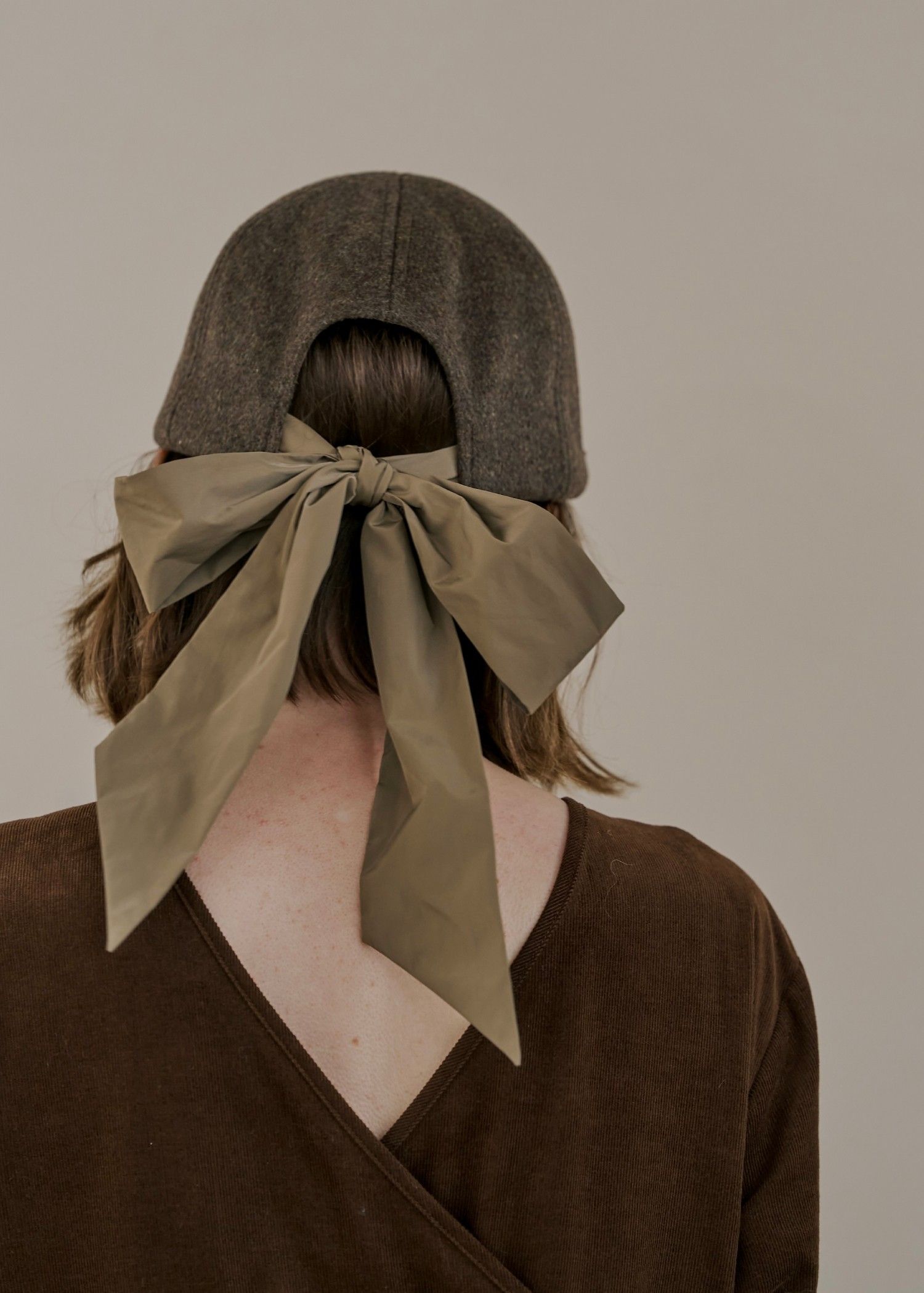 wool touch back ribbon casquette cap / ウールタッチ バックリボン キャスケットキャップ (マロン) / 25AW