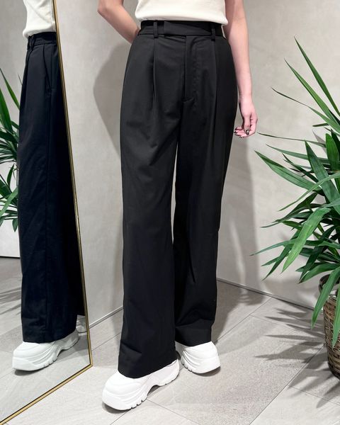 ストレートベーシックスラックス (ブラック)