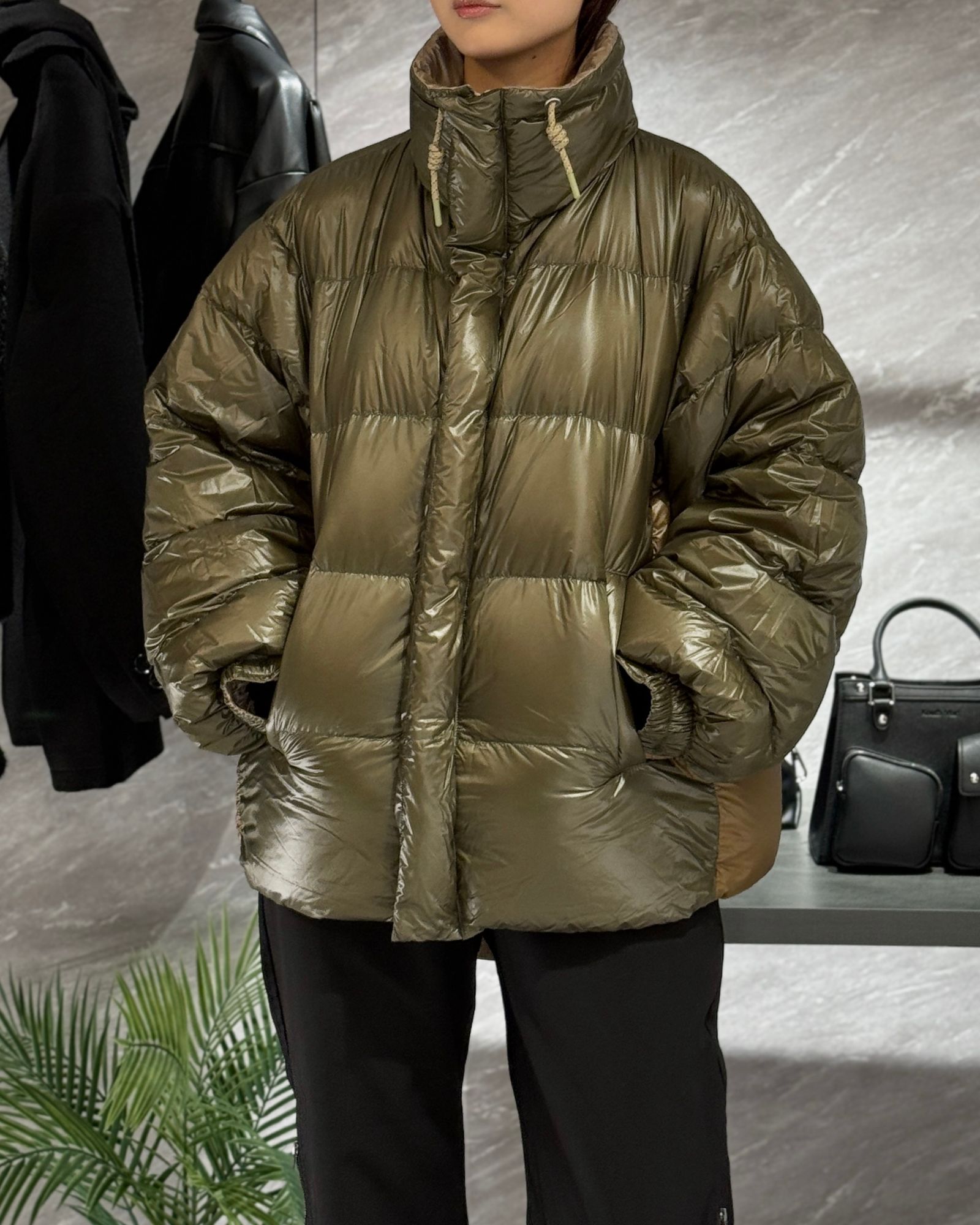 【BF割引対象12/2まで】NANGA multilayering down vest blouson / ナンガ コラボレーション ダウンジャケット (ベージュ) / メンズ / レディース