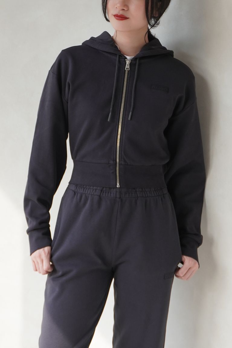 163cm 着用:XS (自然光)