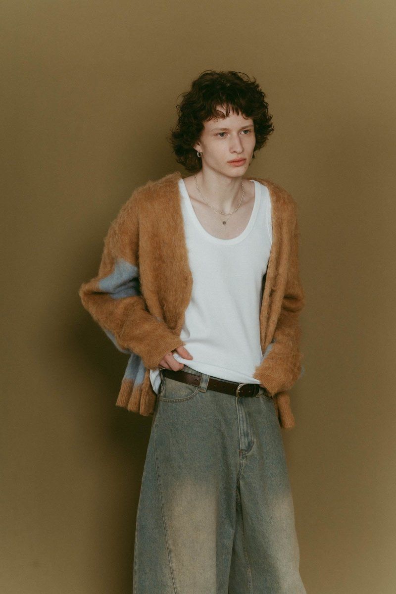 Vnack cardigan(unisex) / Vネックカーディガン (キャメル) / 25AW