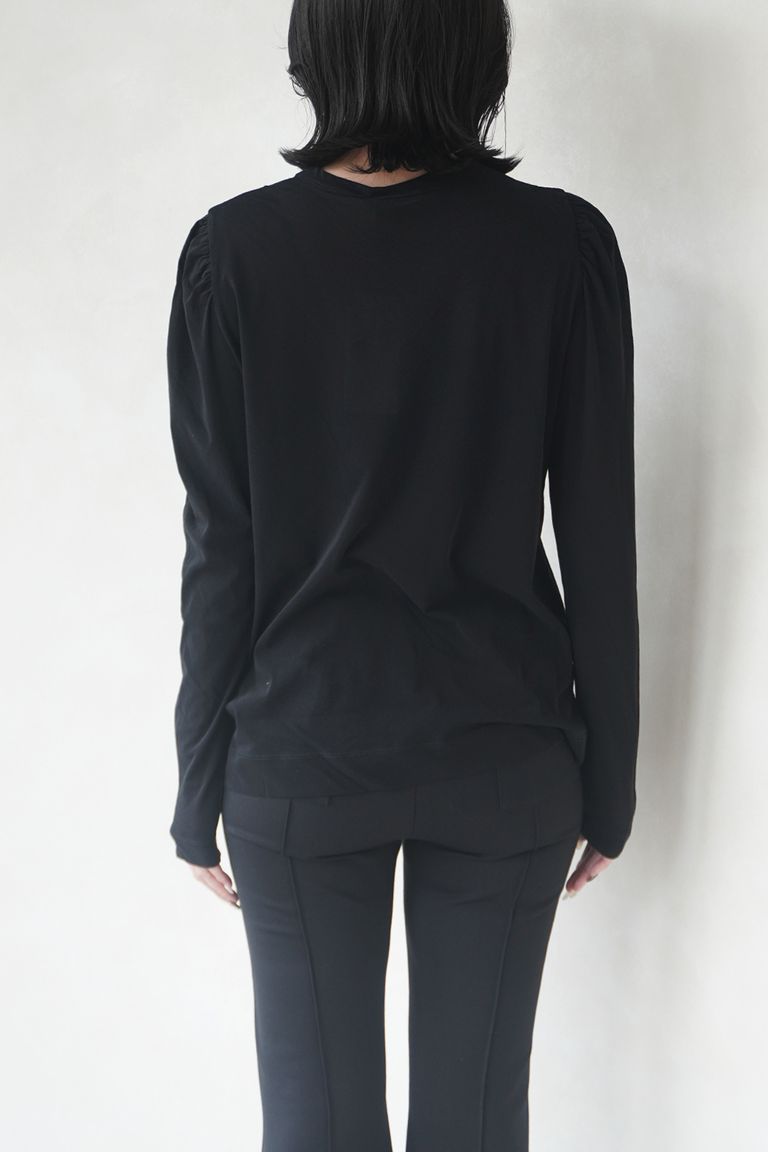 163cm 着用:36 (自然光)