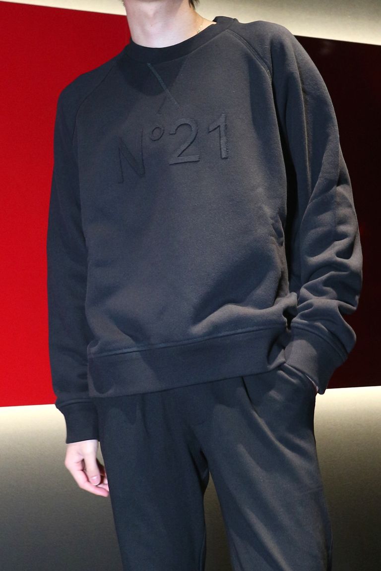 176cm 64kg 着用:M