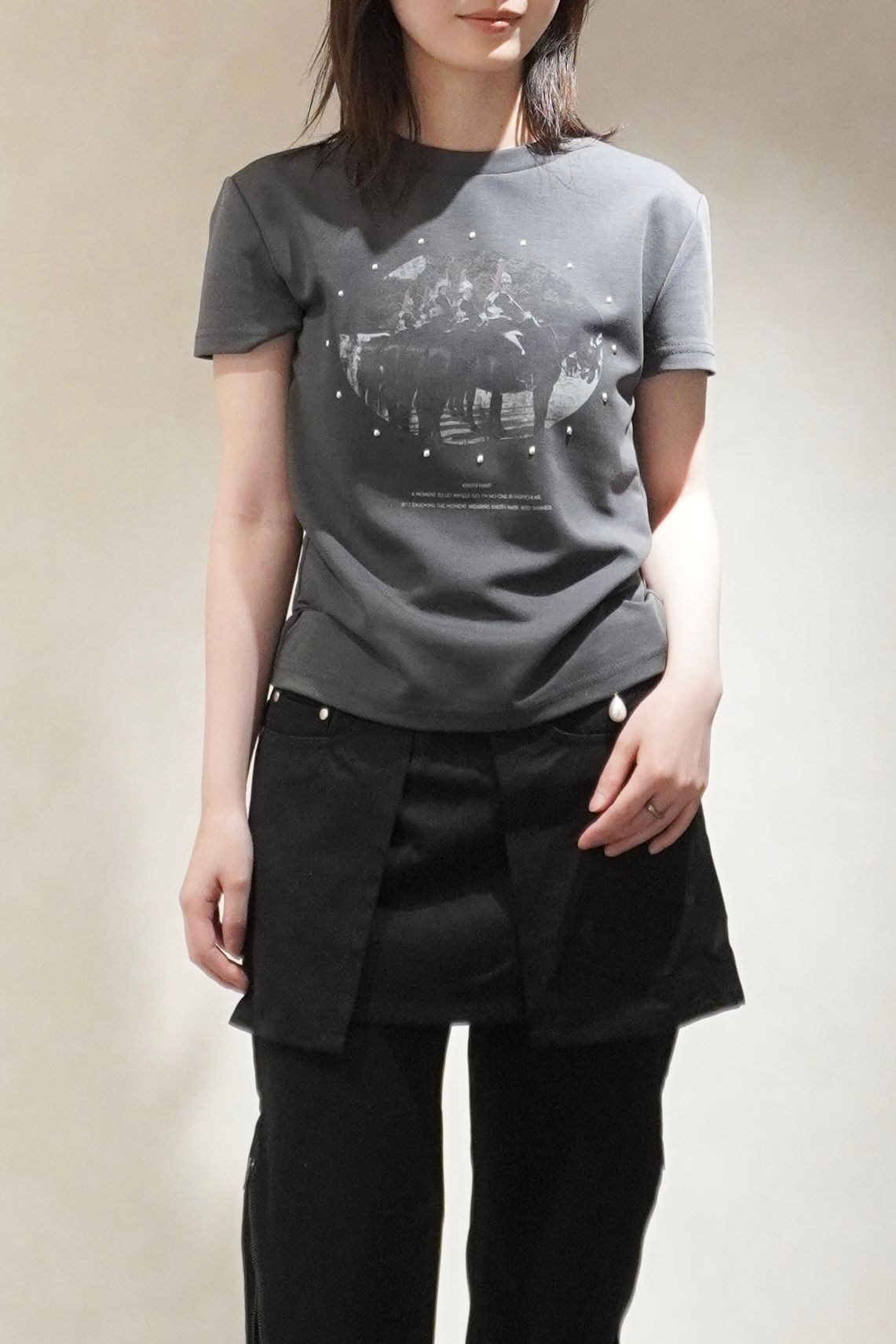 スタッズコンパクトTシャツ (チャコール) studded compact tee (Charcoal) /  26SS