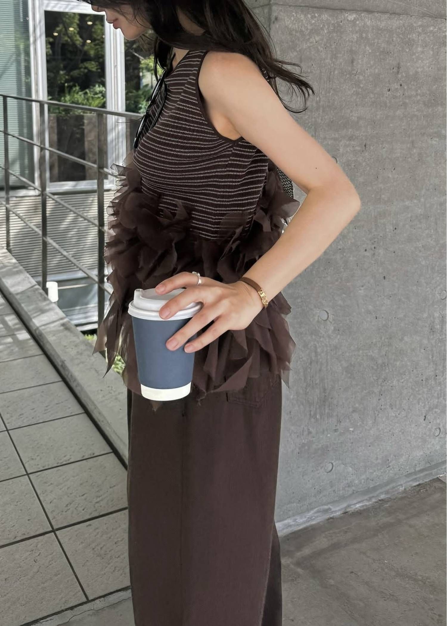 グラデーションフリル ノースリーブニット (ブラウン) gradation frill no sleeve knit (Brown) /  26SS