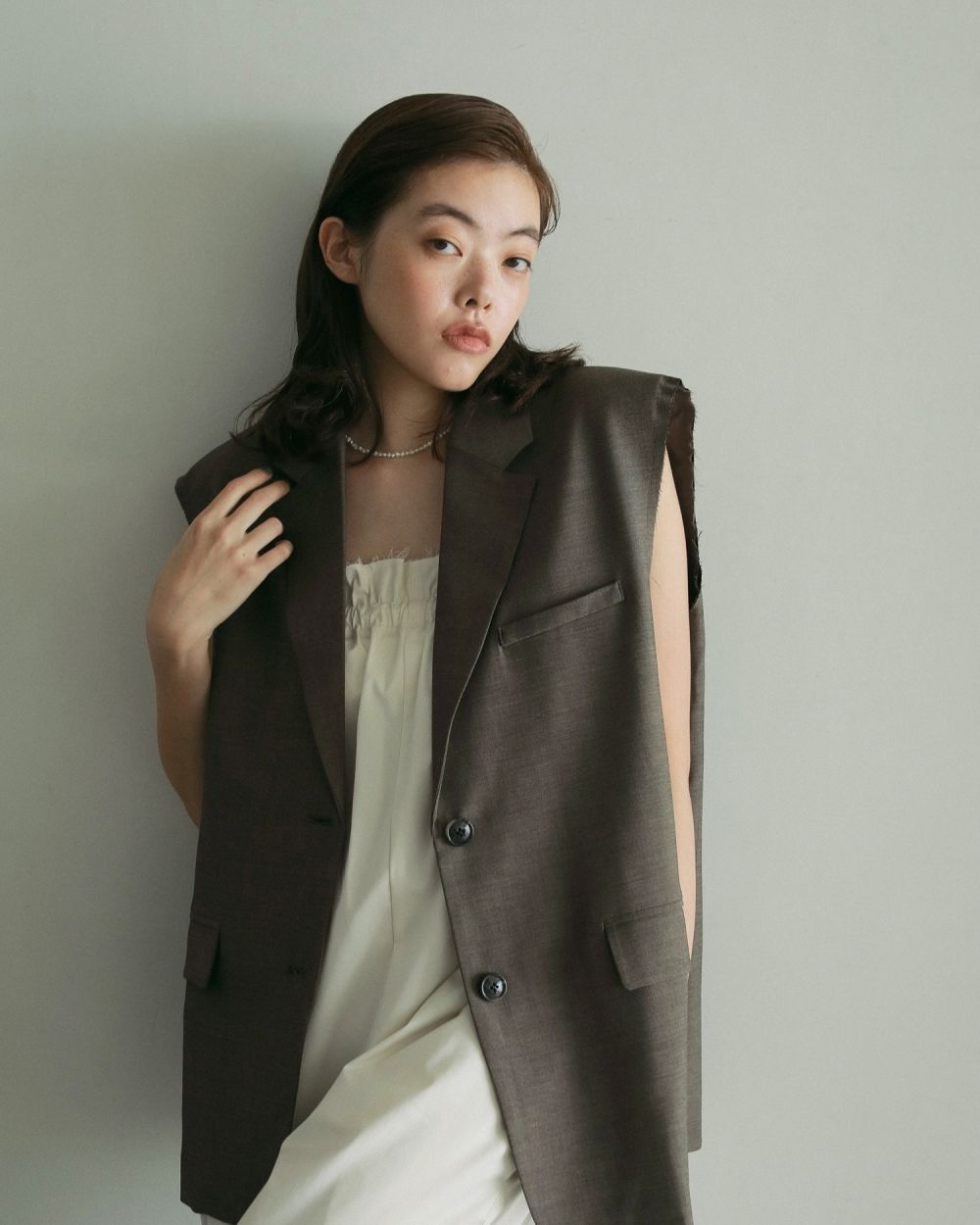 Cutoff Over Vest / カットオフ オーバーベスト (ブラウン)