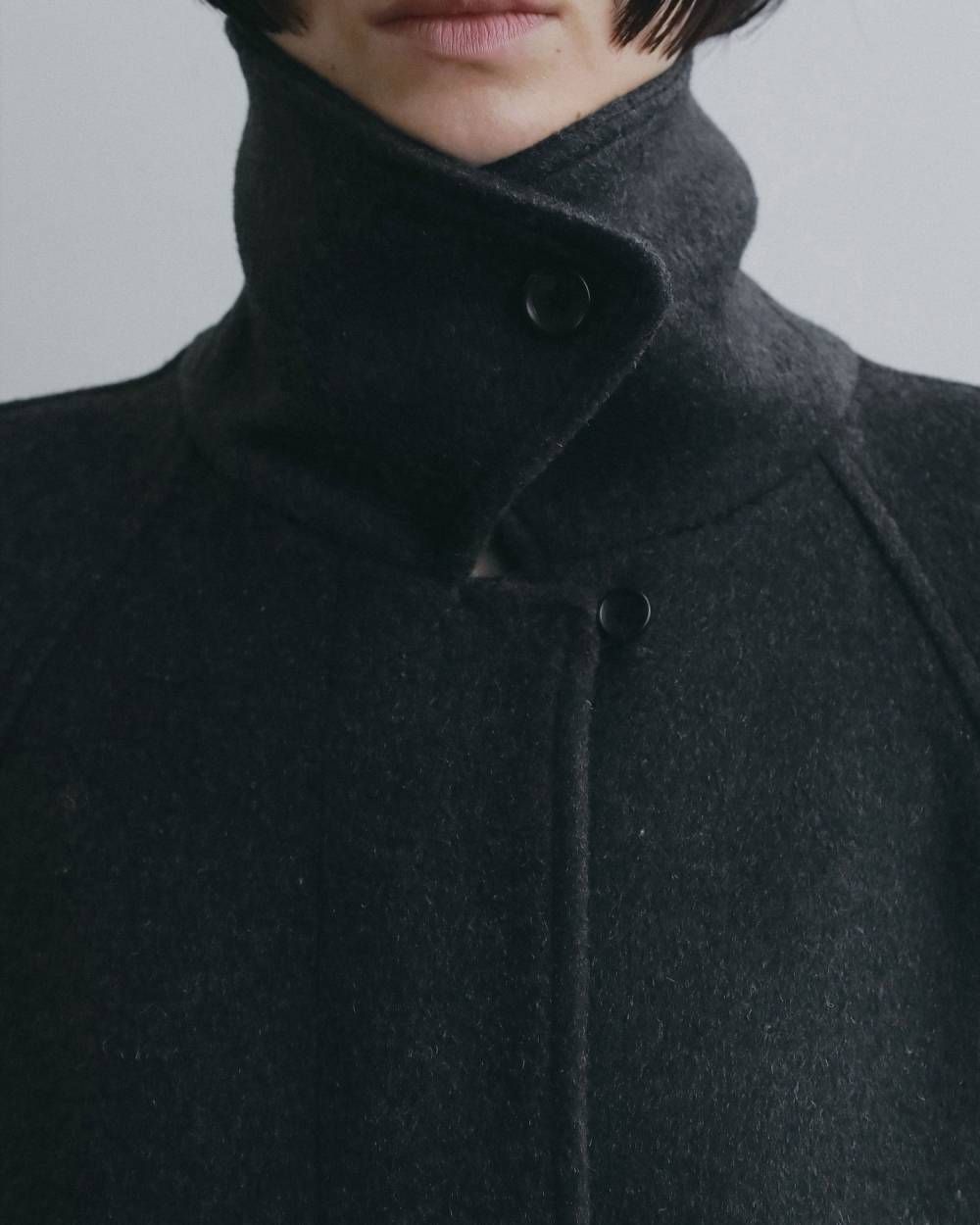 ステンカラーオーバーコート (チャコールグレー) Soutiencollar Over Coat (Charcoal gray) / 26AW 【6月29日まで期間限定予約】