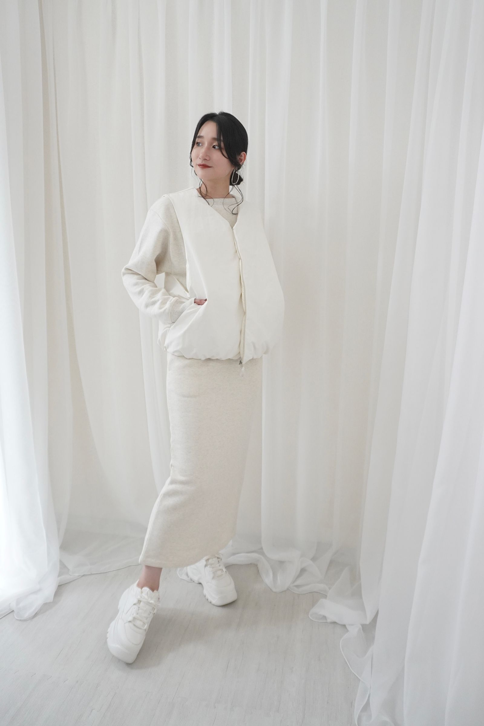 「秋冬を楽しむ大人の軽やかスタイル」 TANAKA / CASA FLINE 24秋冬コーディネート