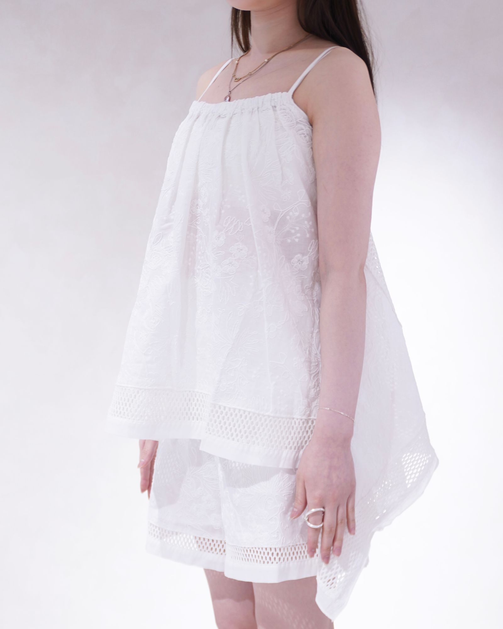マルチウェイ キャミトップス (ホワイト) multi way drape panel cami tops (White) /  26SS