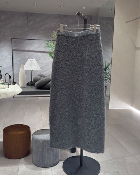 boucle pencil knit SK / ブークレ ペンシルニットスカート (チャコール) / 25AW
