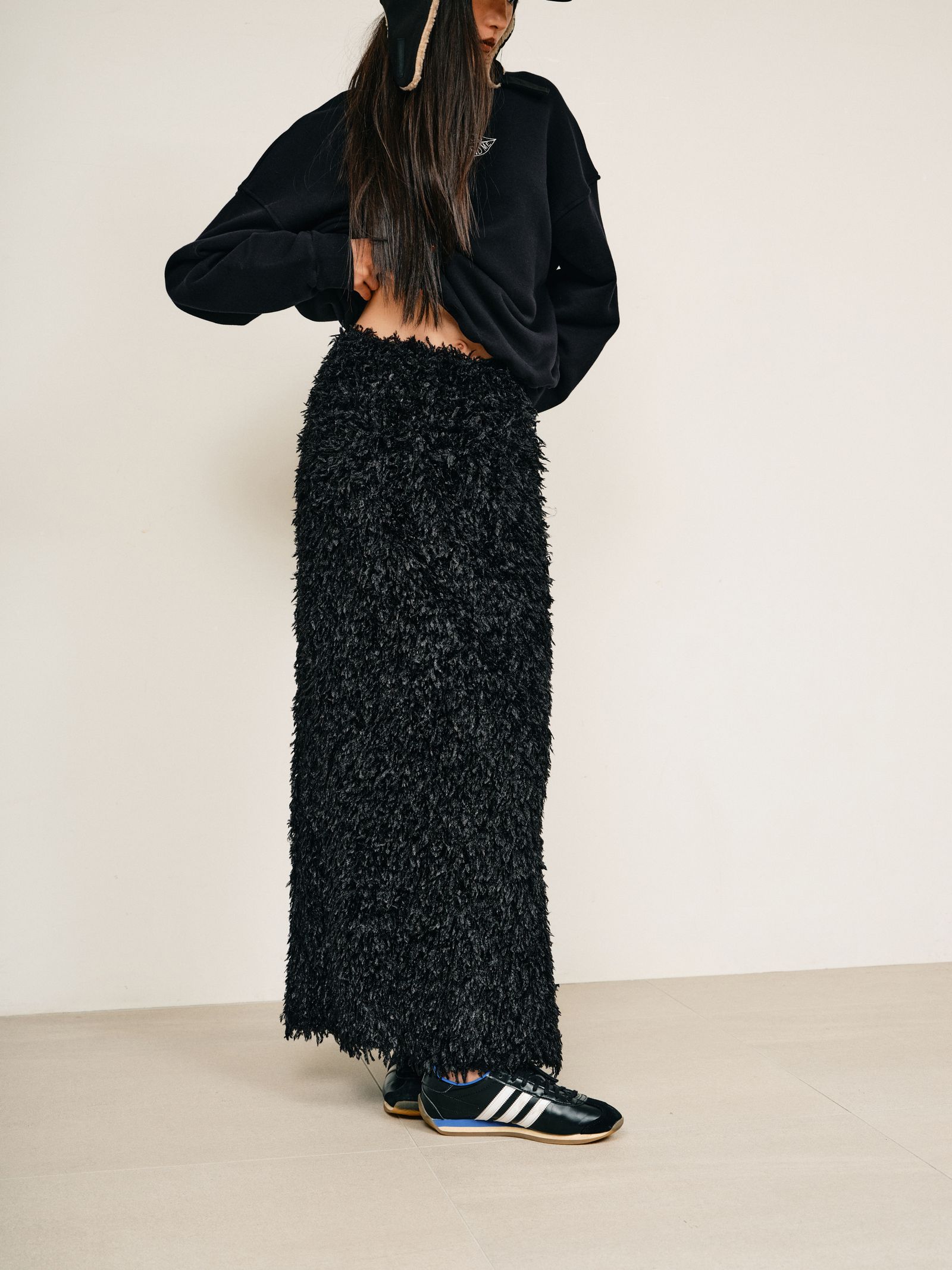Feather slit skirt / フェザースリットスカート (ブラック) / 25AW