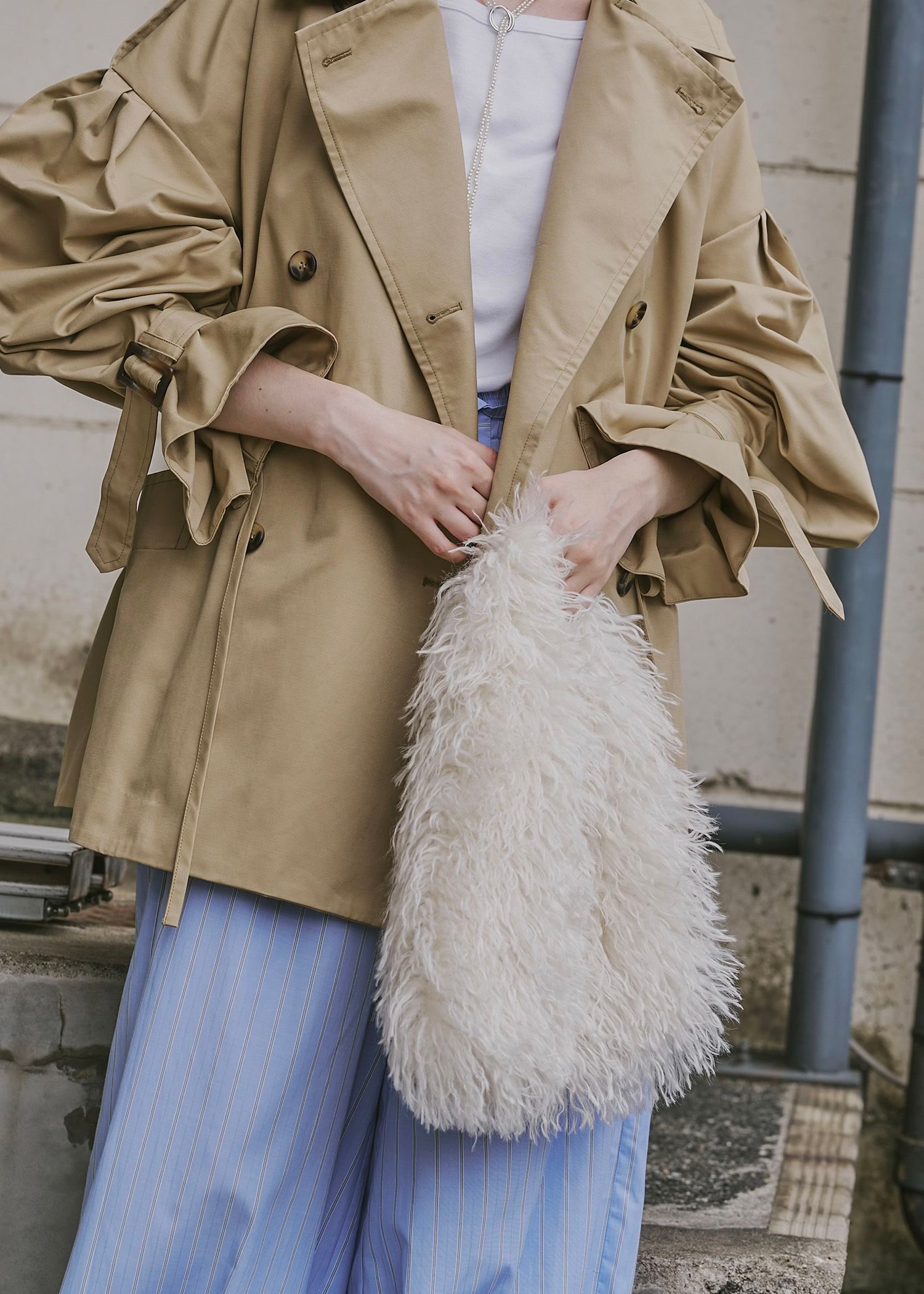 frizzy fur yeti bag / ファーバッグ (アイボリー) / 25AW