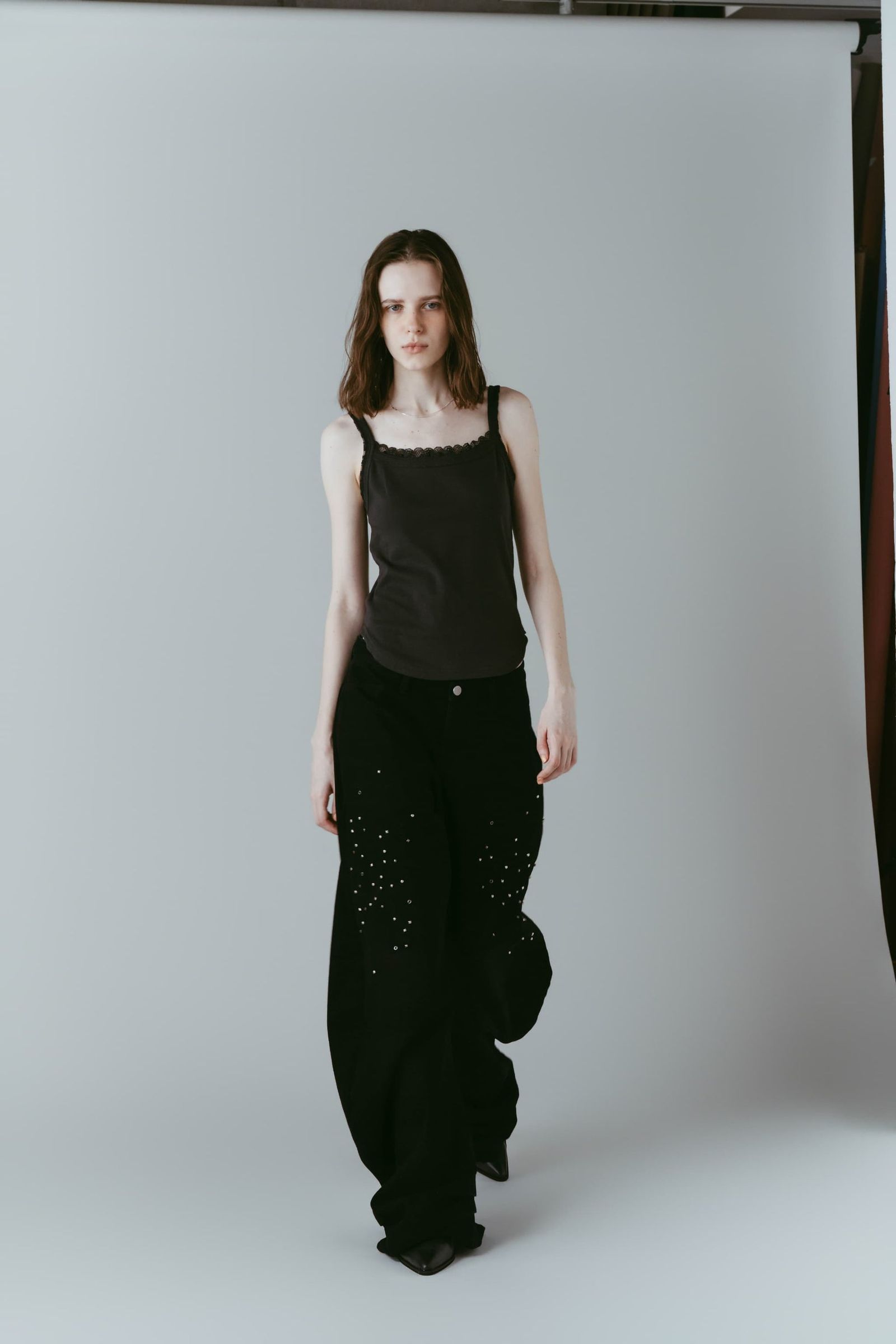 スタッズ ドレープデニム (ブラック) studded draped denim pants(unisex) (Black) /  26SS