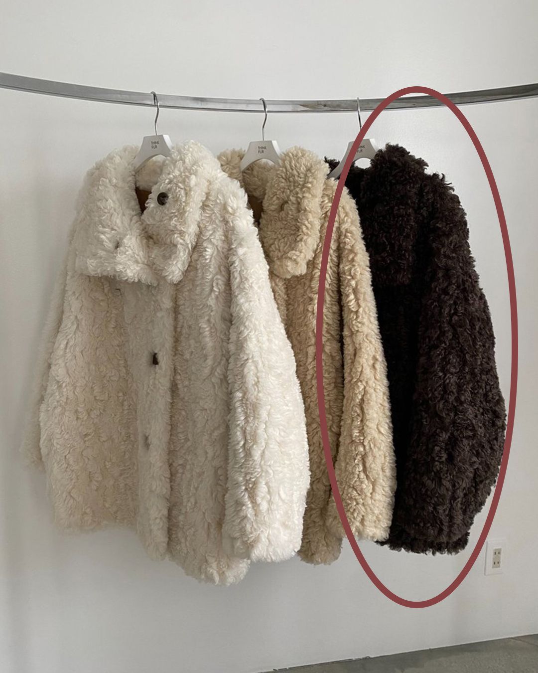 【先行予約】【26TH-03】ムートンリバーシブルコート (ブラウン) Mouton Reversible Coat (Brown) /  エコファー  /  フェイクファー 【受注期間6/14 23:59まで】