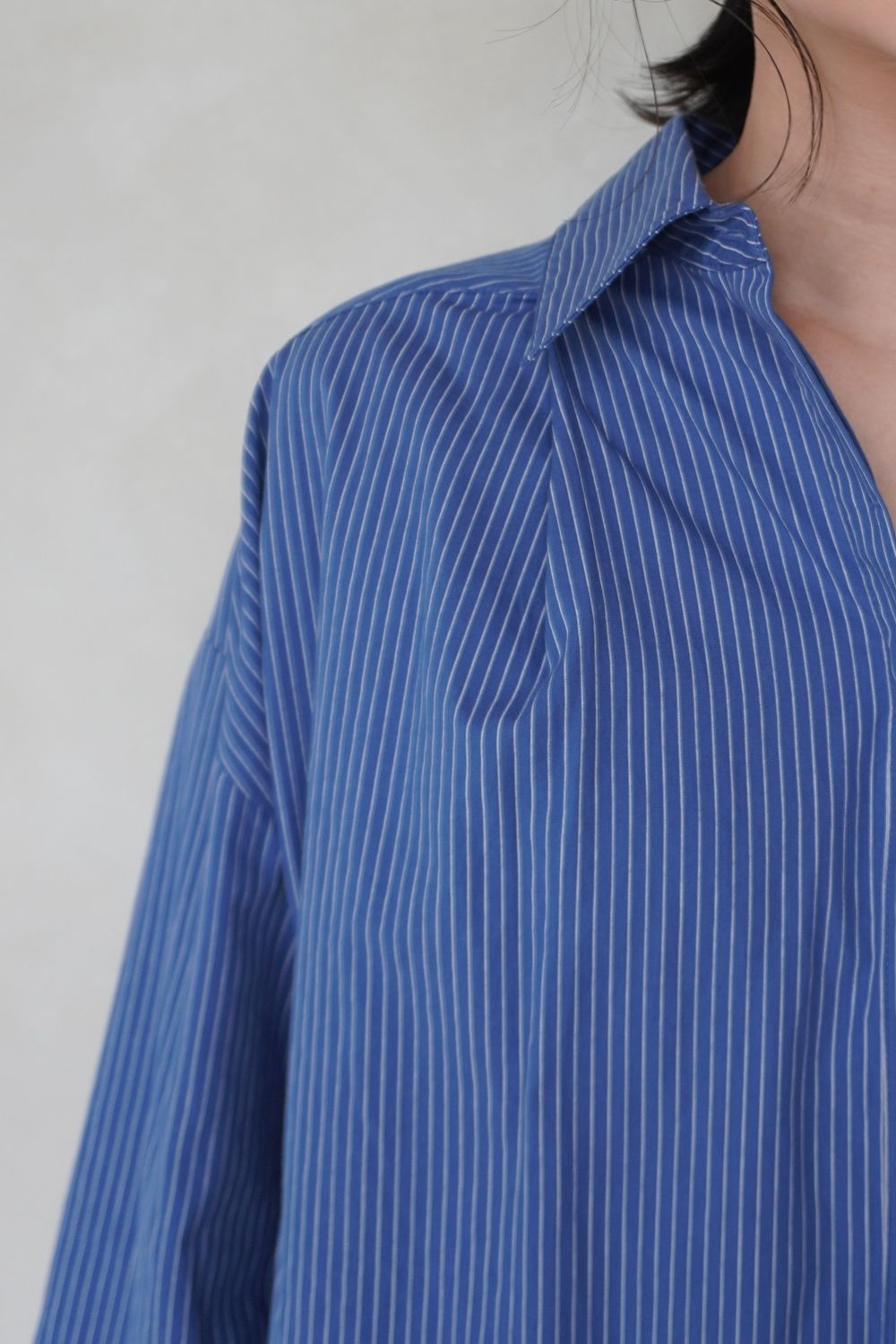 STRIPE VOLUME SLEEVE SHIRT / ストライプボリュームスリーブシャツ (ブルー)